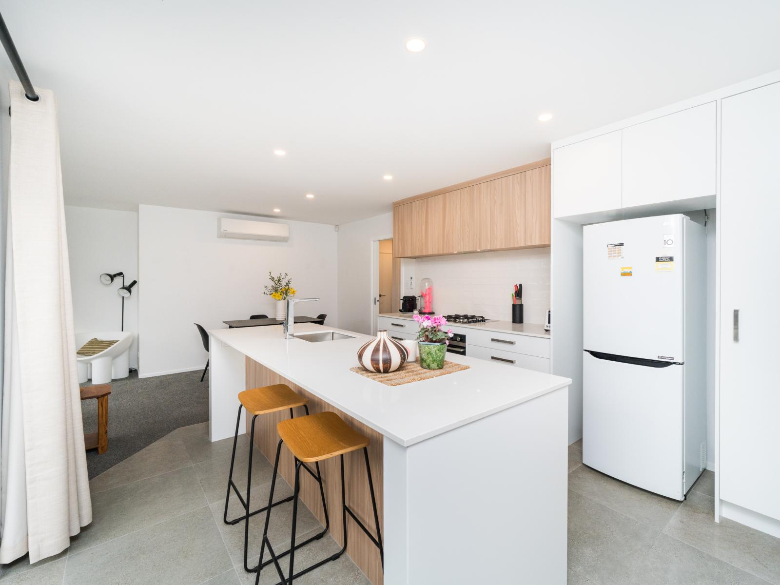 49B Escort Grove, Awapuni