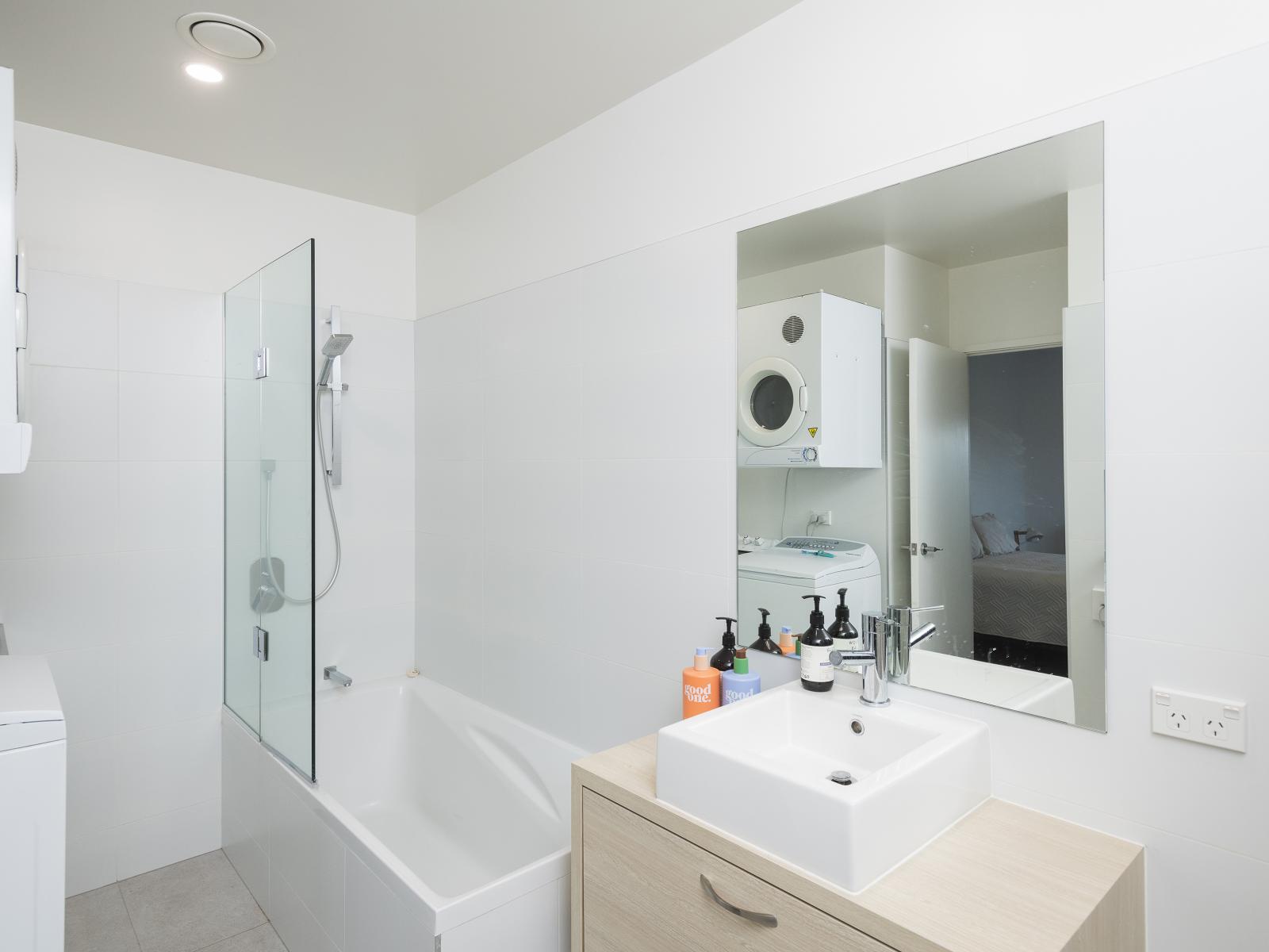 202/4 Reads Quay, Marinaview, Gisborne