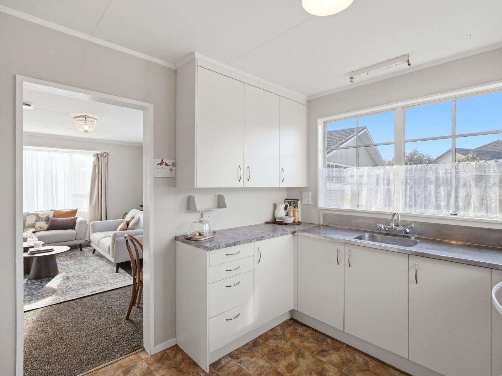 14B Devon Road, Springvale