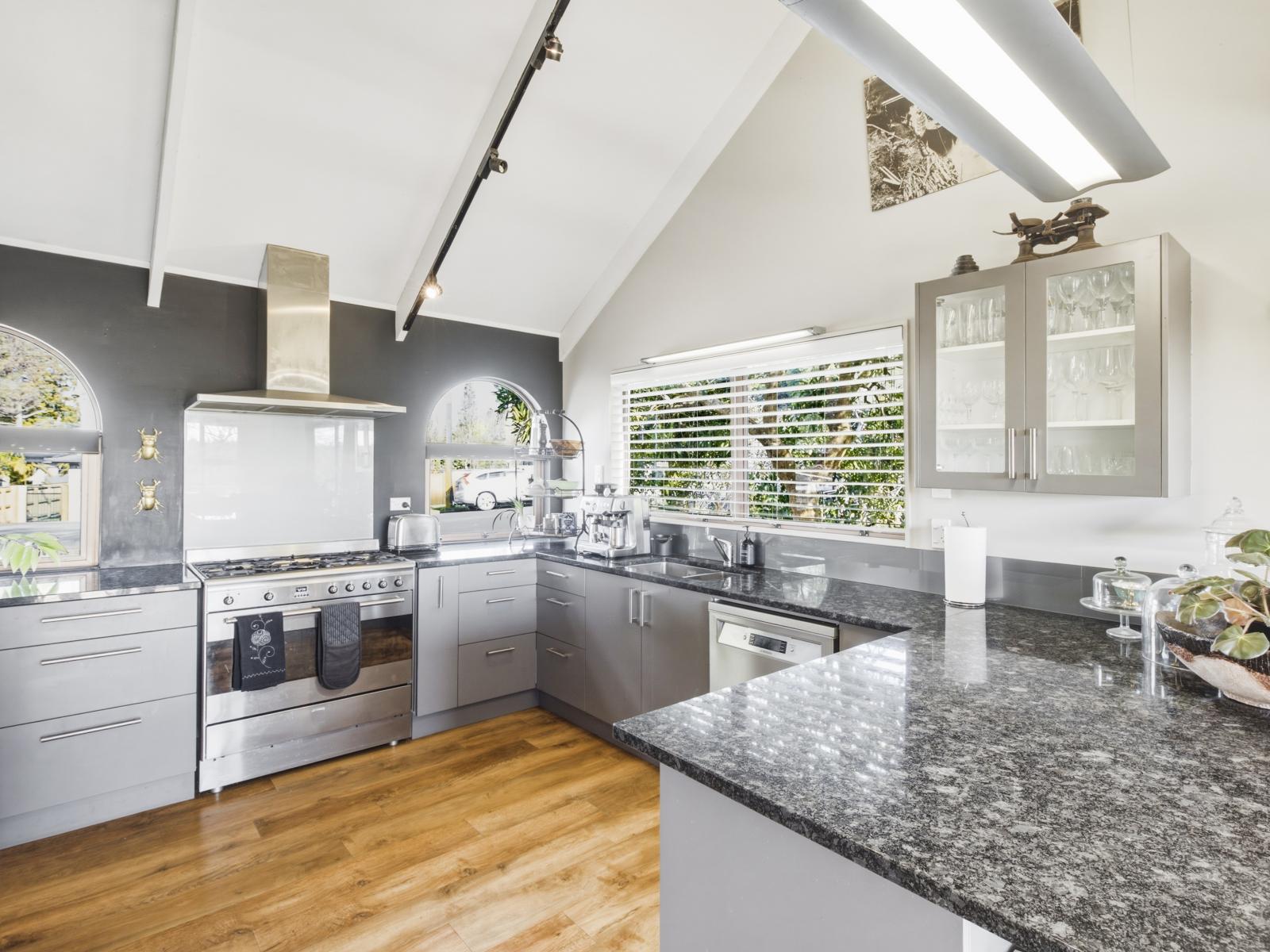 30 Virginia Road, St Johns Hill