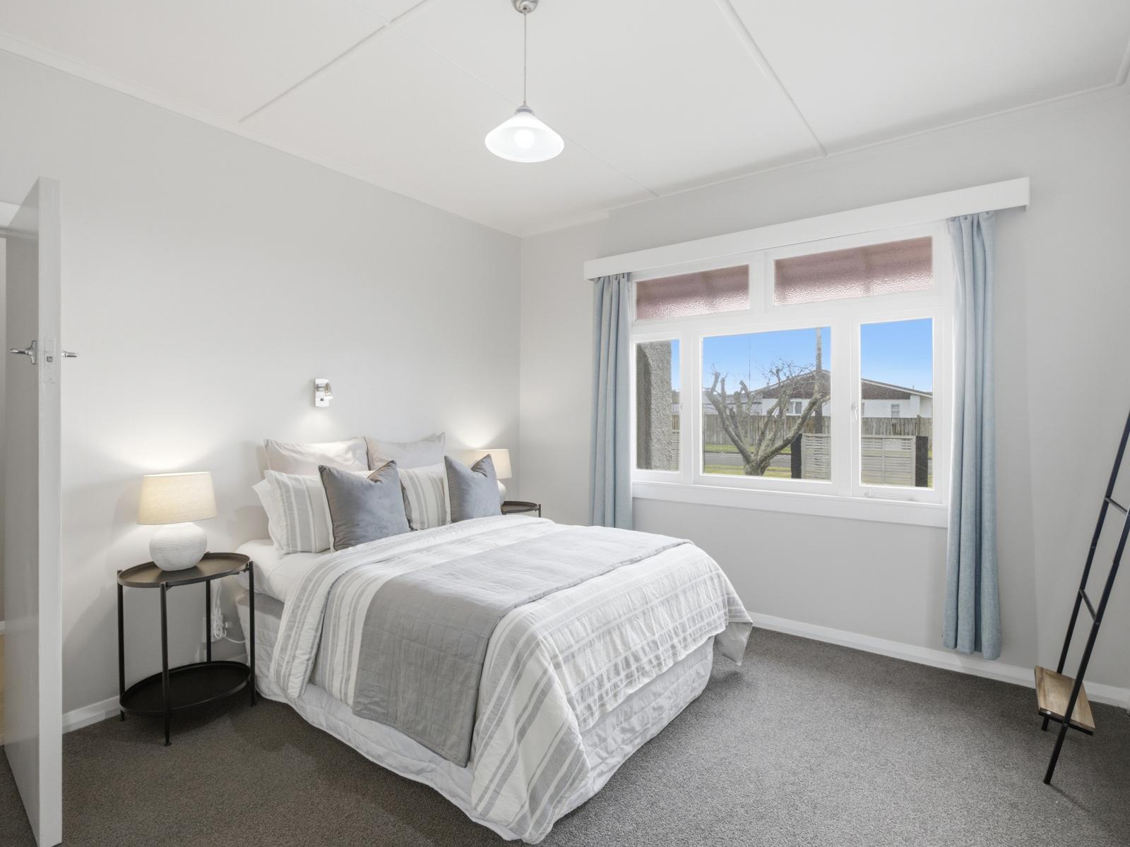 47 Lincoln Road, Springvale