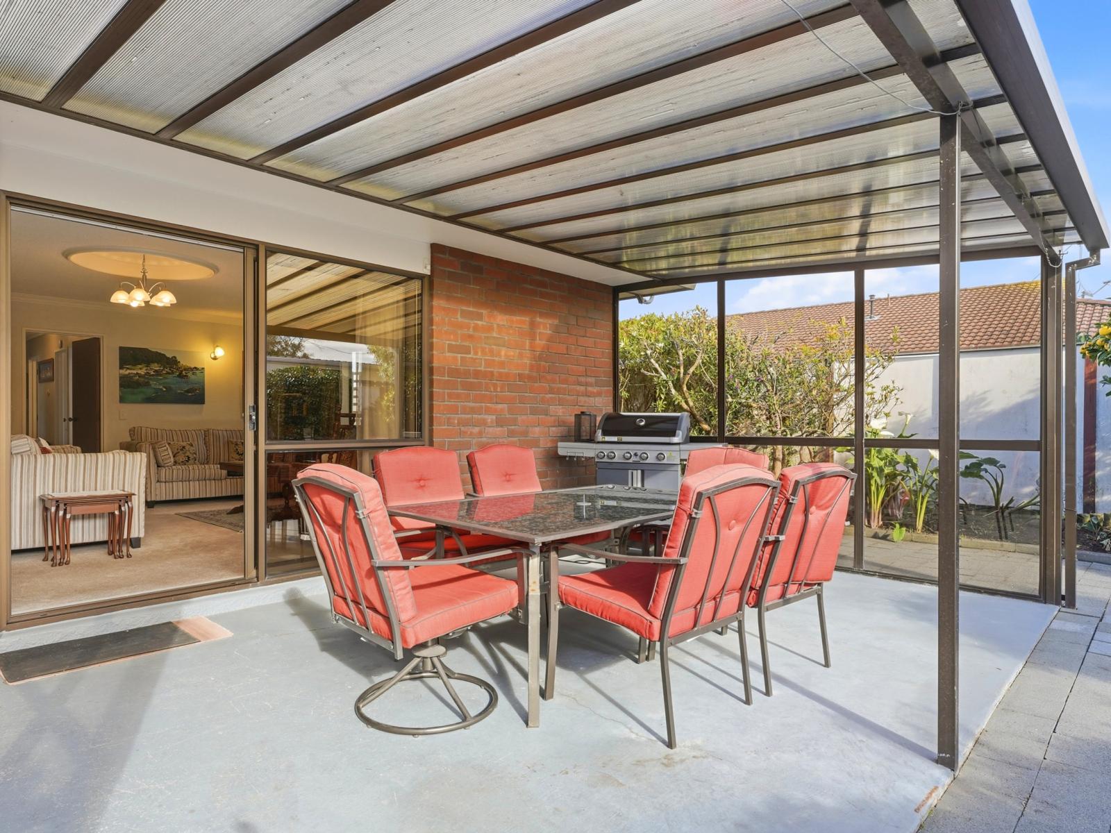 2 Warwick Place, Springvale
