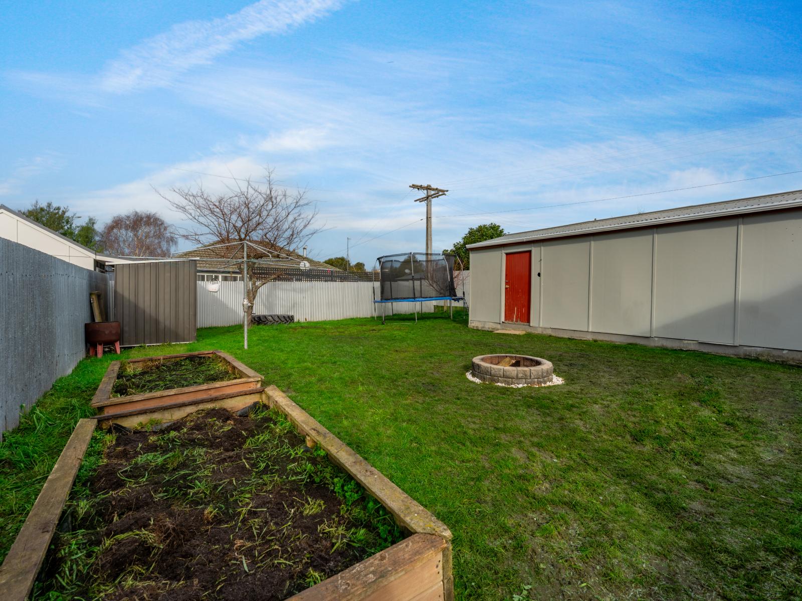 12 Grants Road, Marchwiel