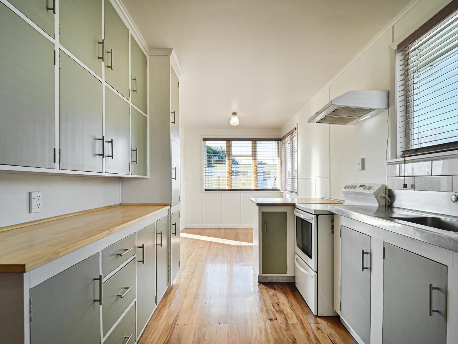1009 Wall Road, Raureka