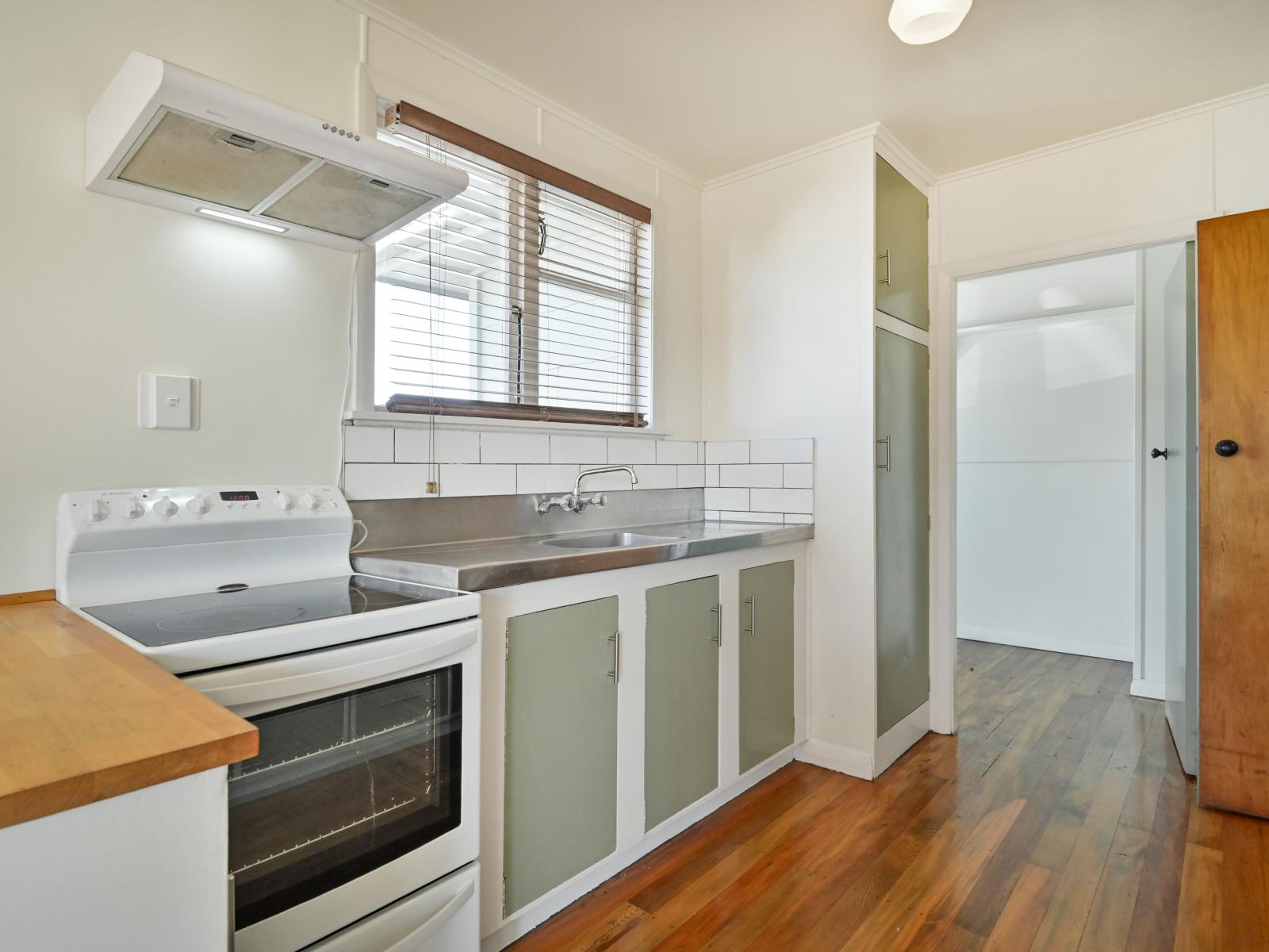 1009 Wall Road, Raureka