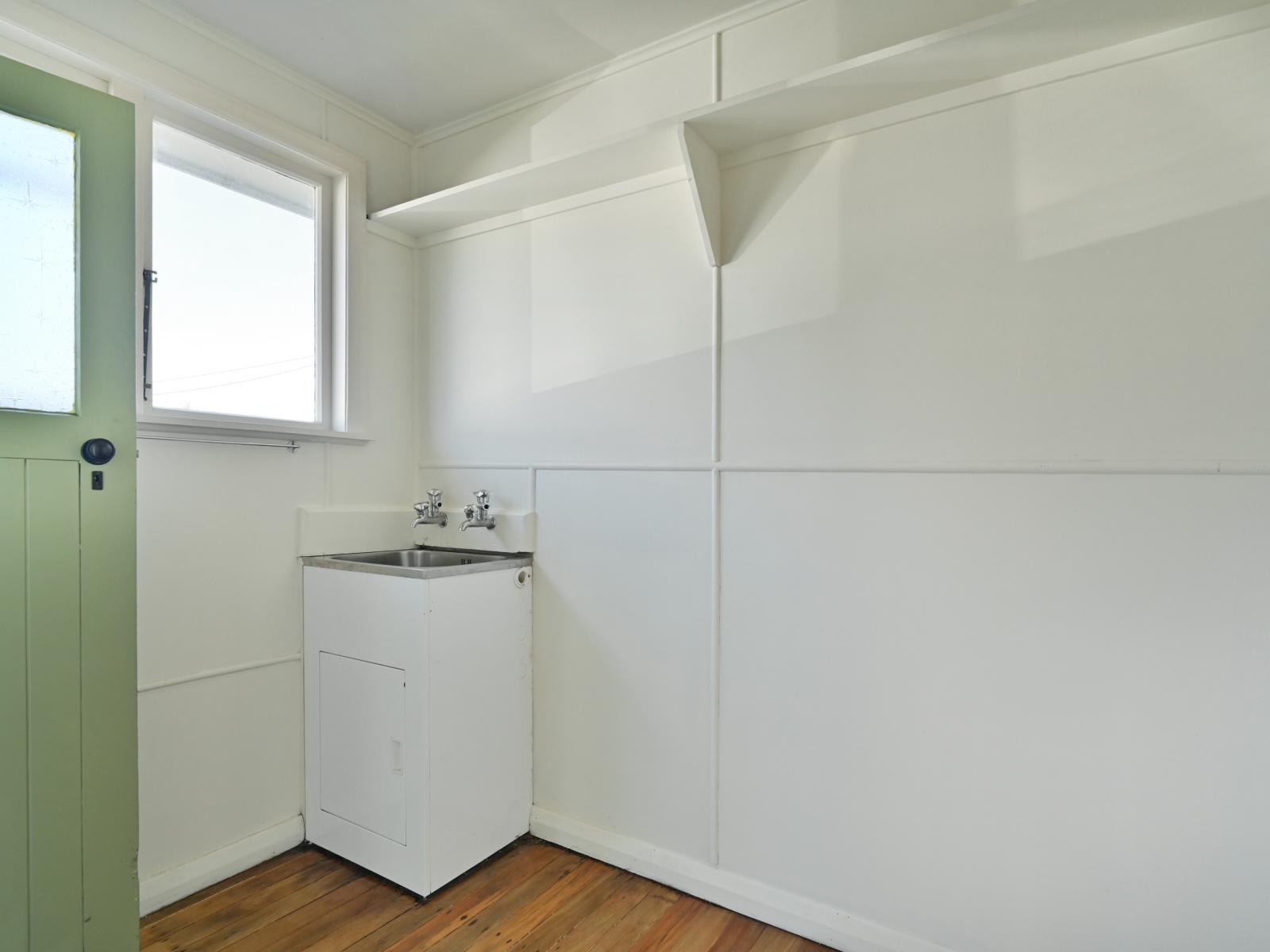 1009 Wall Road, Raureka