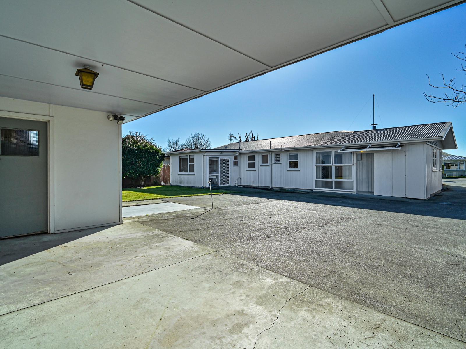 612 Ballantyne Street, Frimley