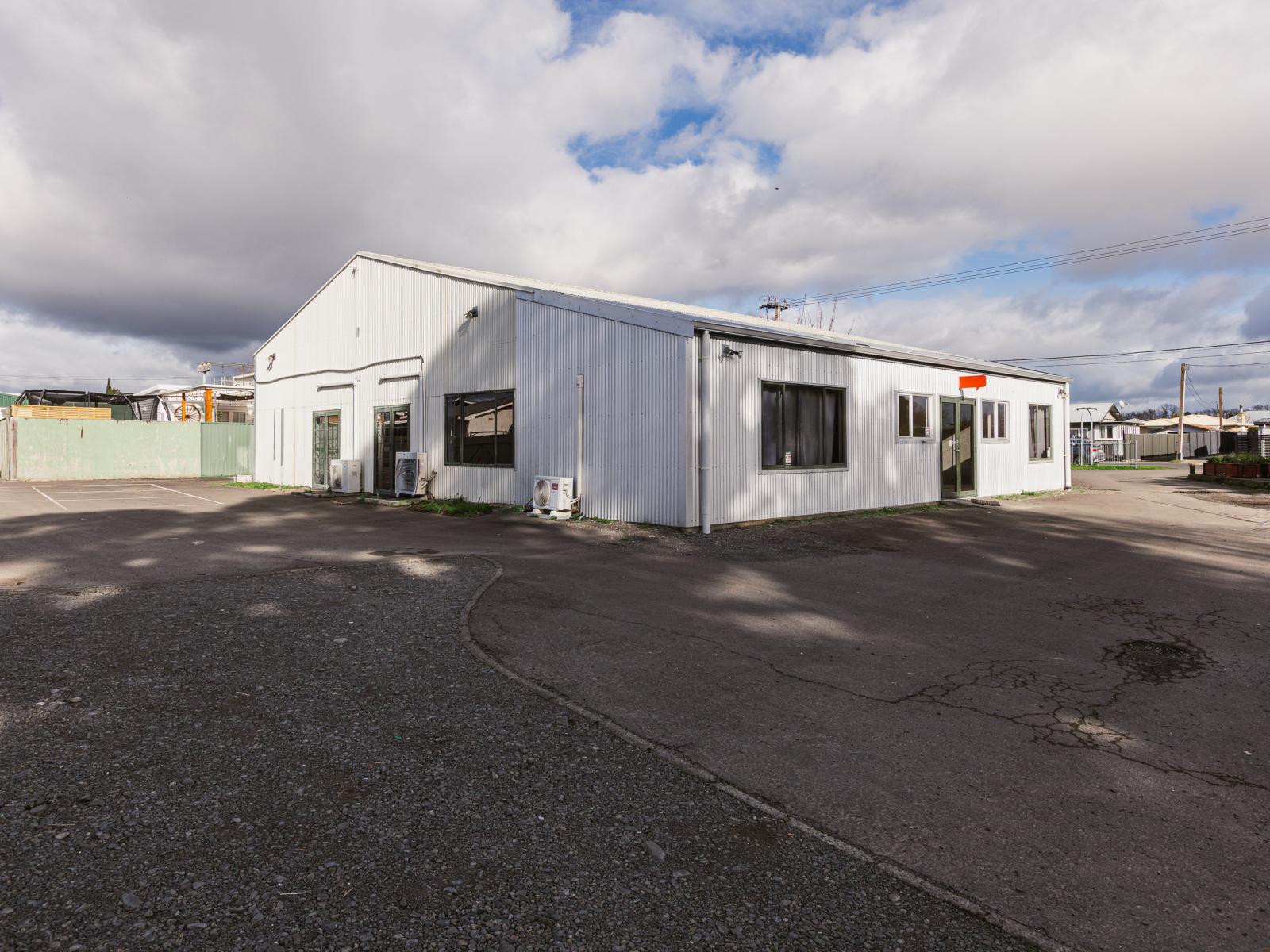 603 Williams and 1104 Tomoana Road , Mahora