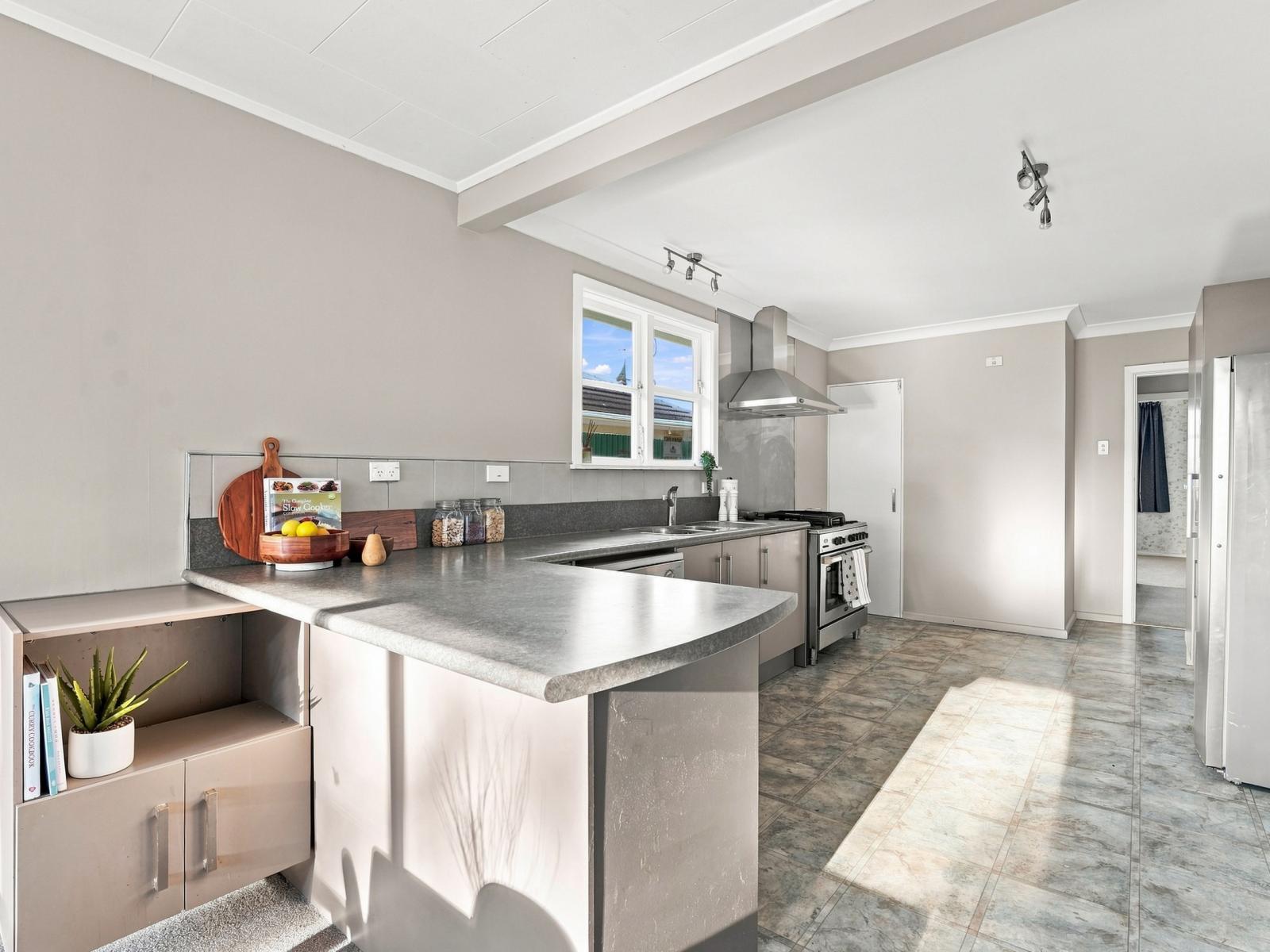 31 Manuka Street, Castlecliff