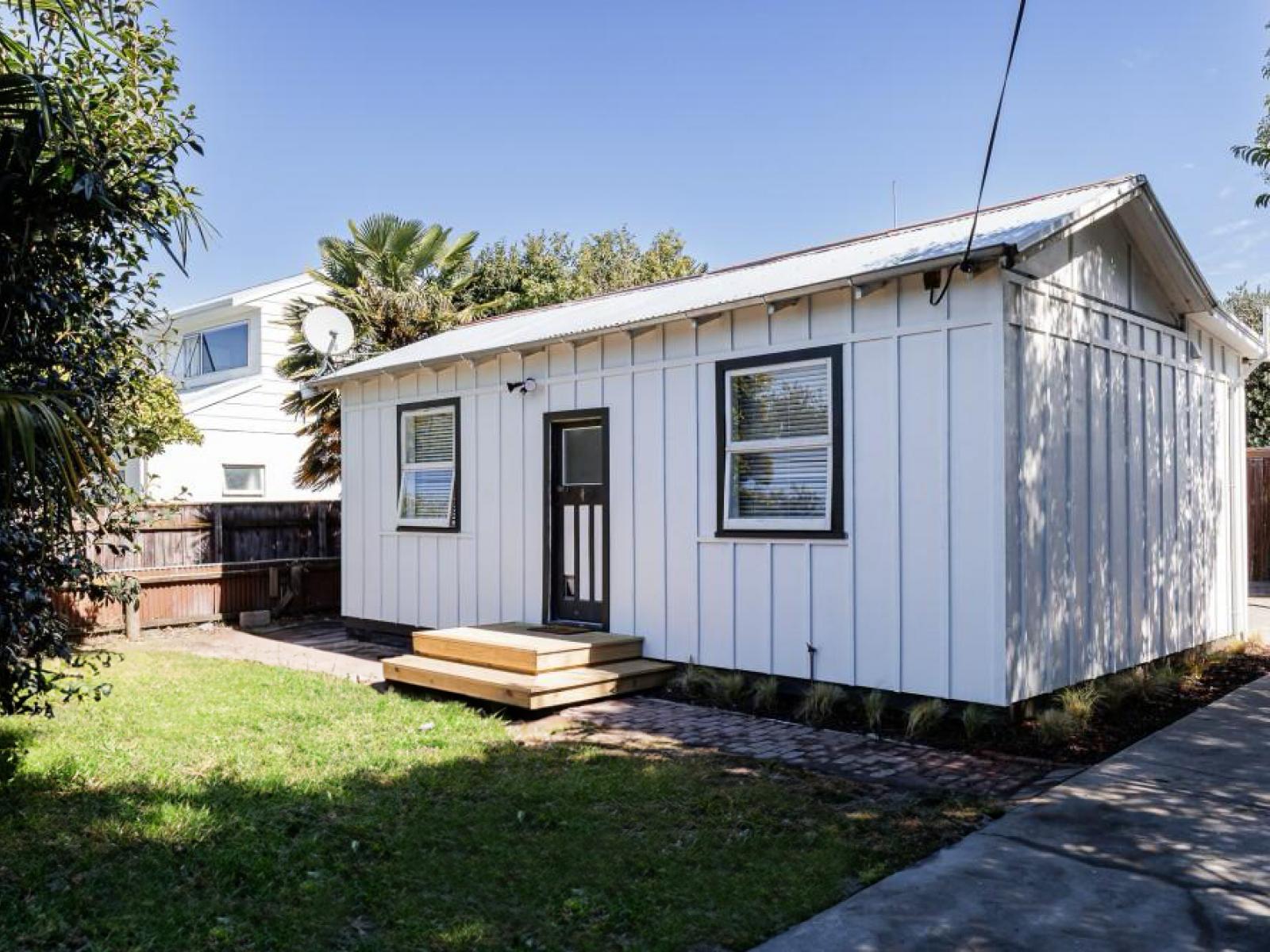 706A Williams Street, Mahora