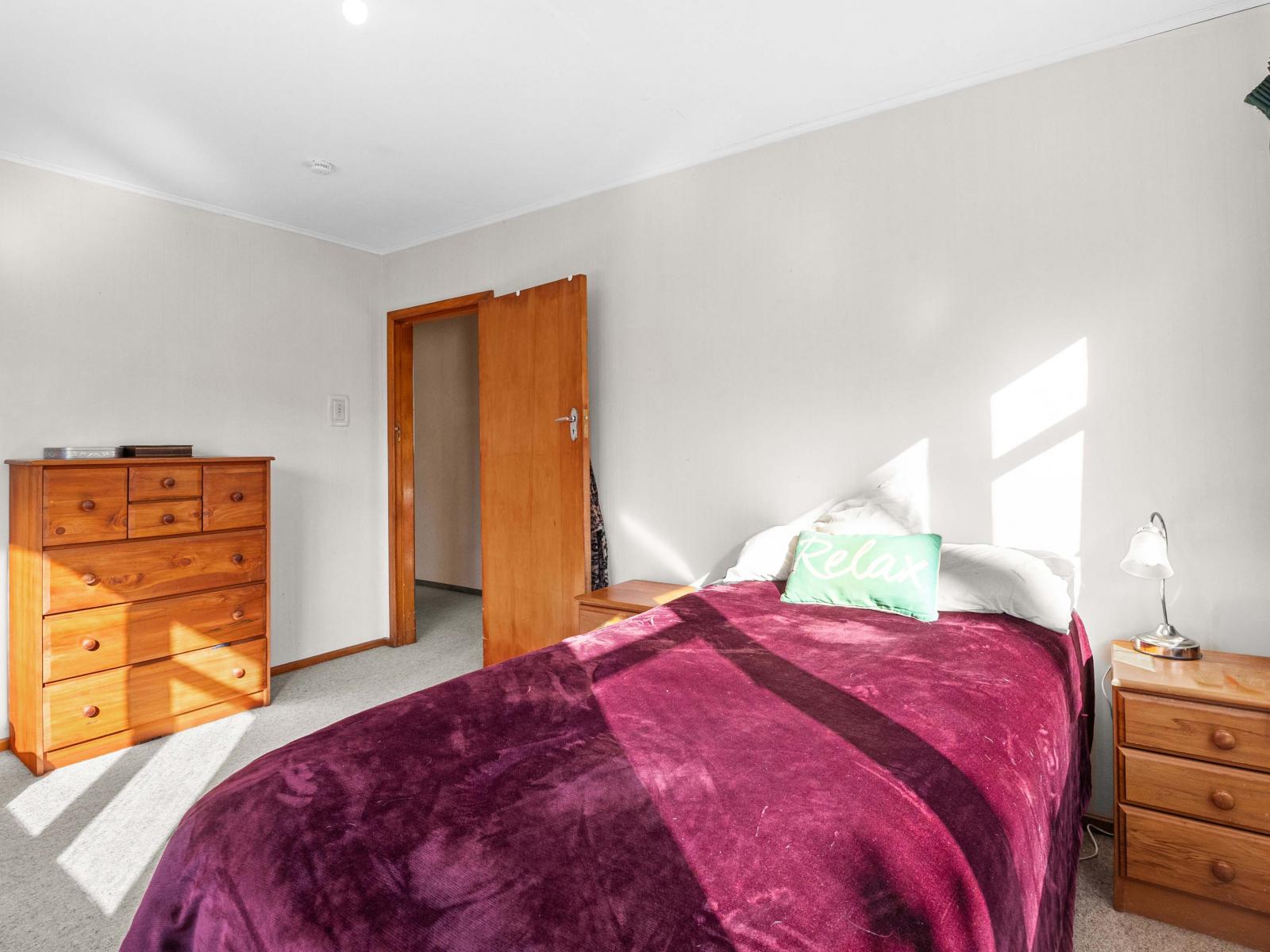99 Clawton Street, Westown