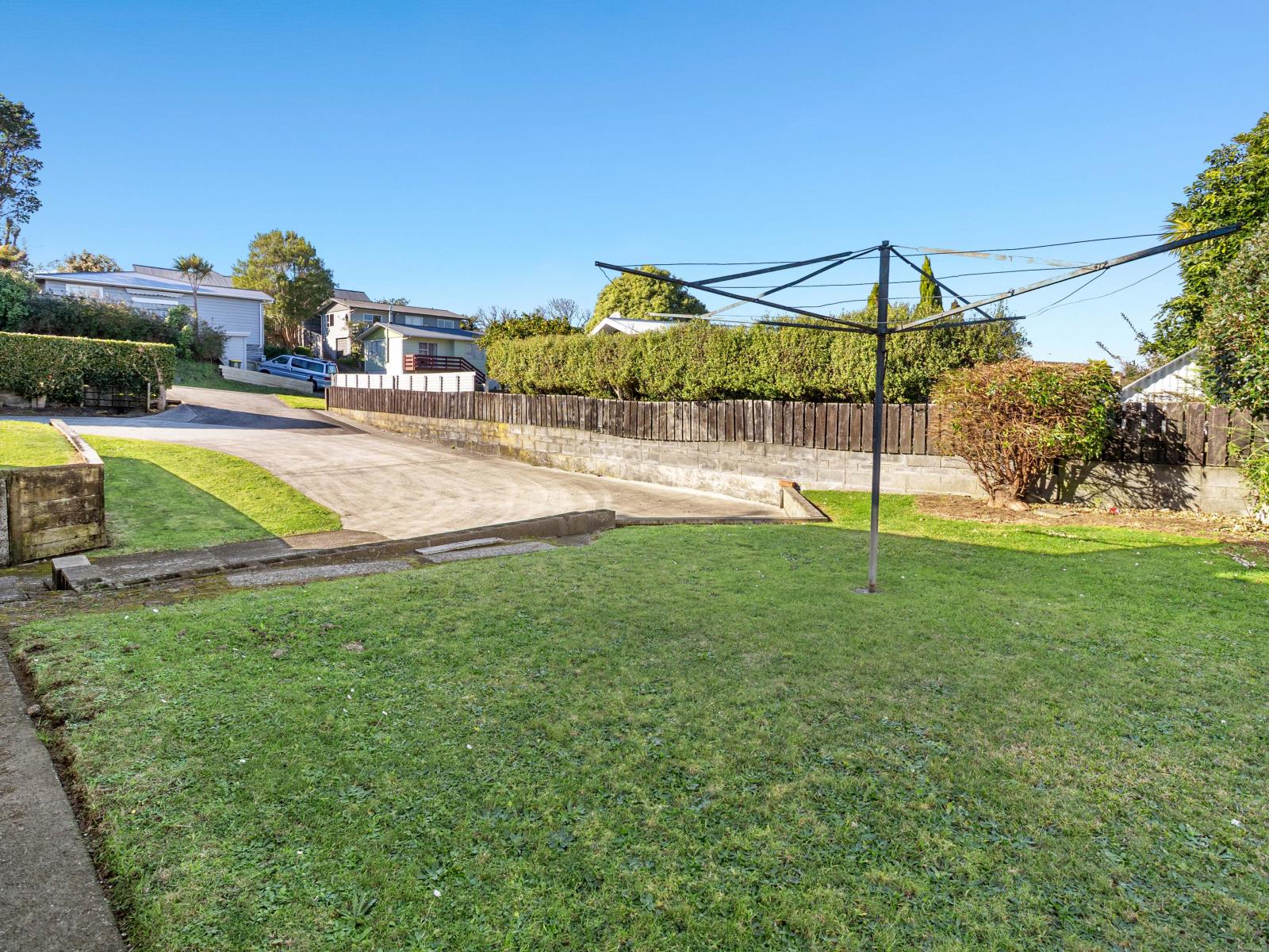 99 Clawton Street, Westown