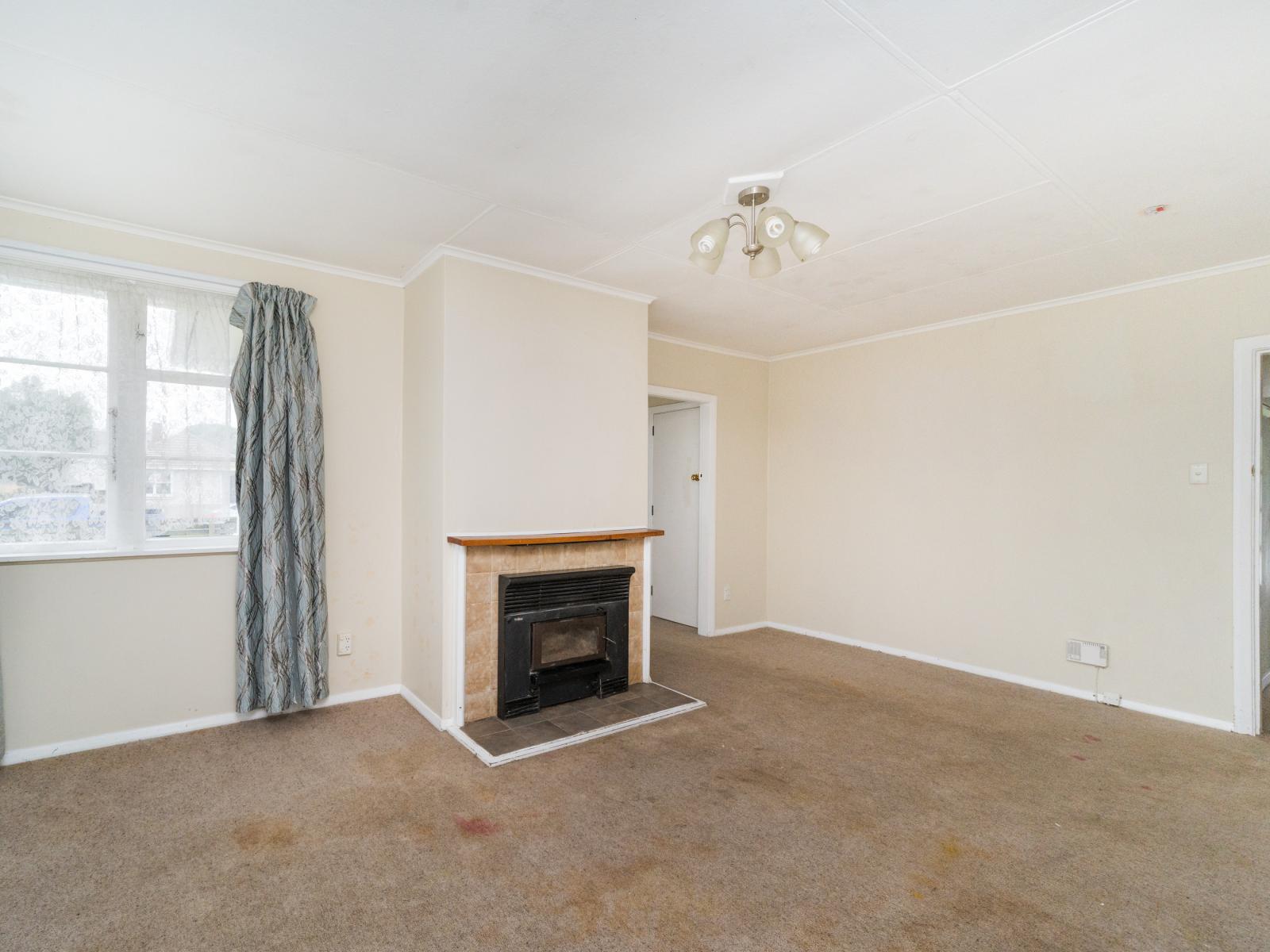 4 Thames Street, Roslyn