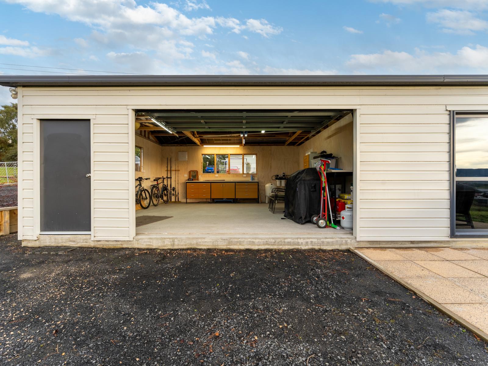 28 Lakeview Street, Waihola