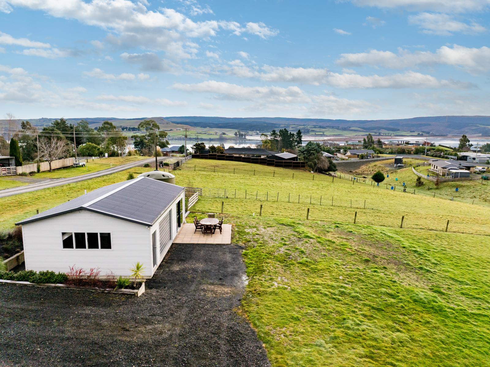 28 Lakeview Street, Waihola