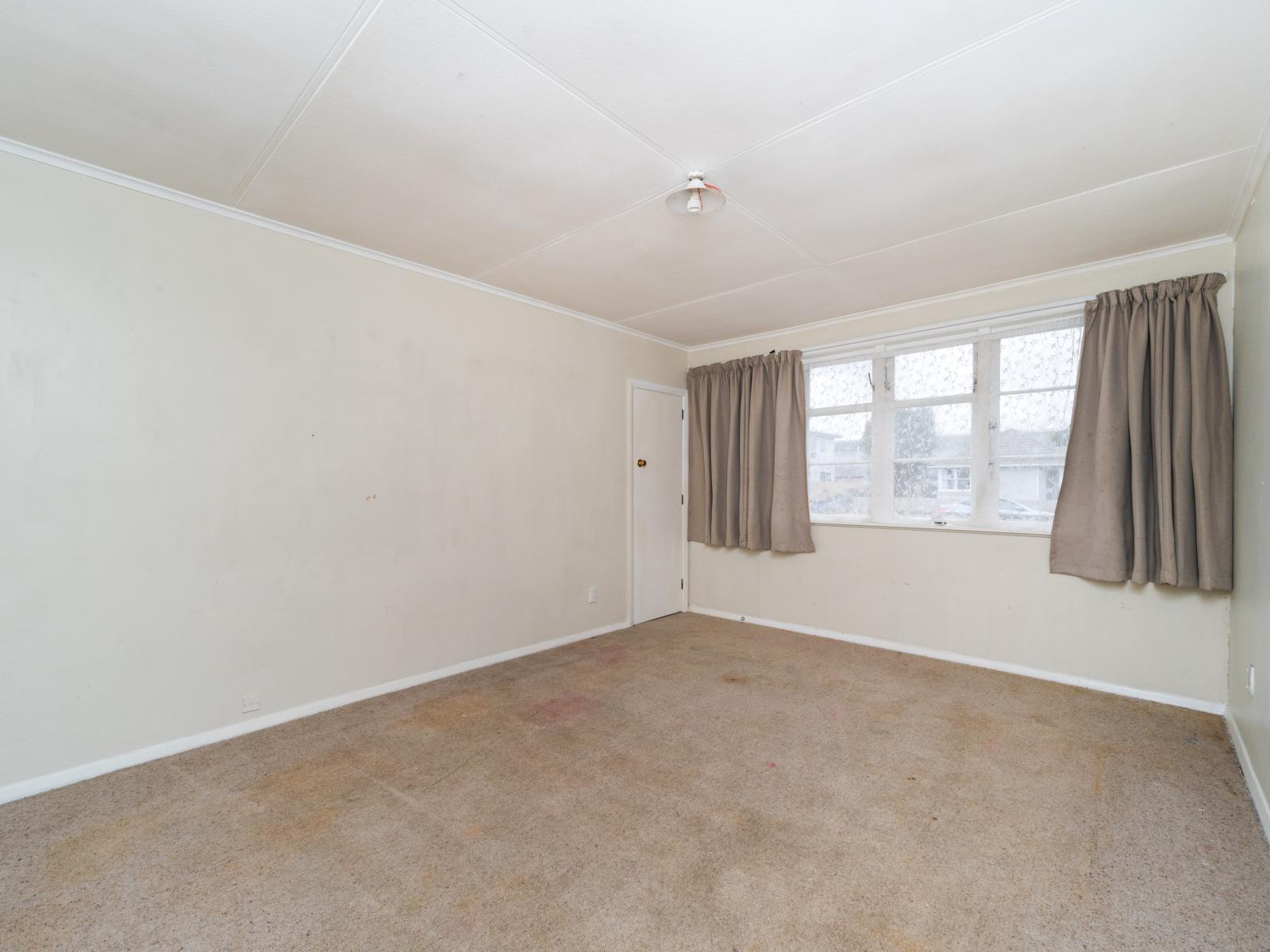 4 Thames Street, Roslyn