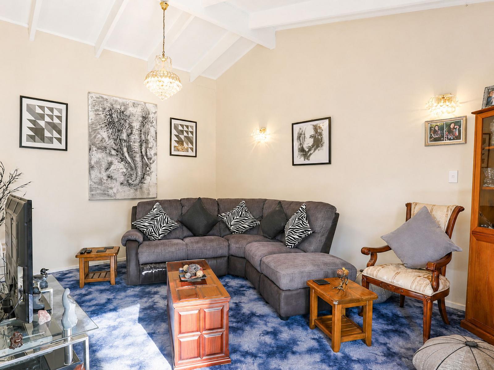 96B Grand Vue Road, Kawaha Point