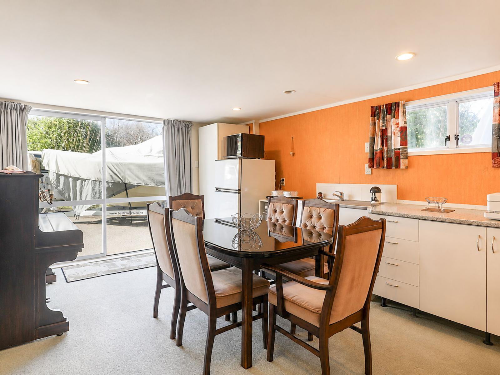 96B Grand Vue Road, Kawaha Point