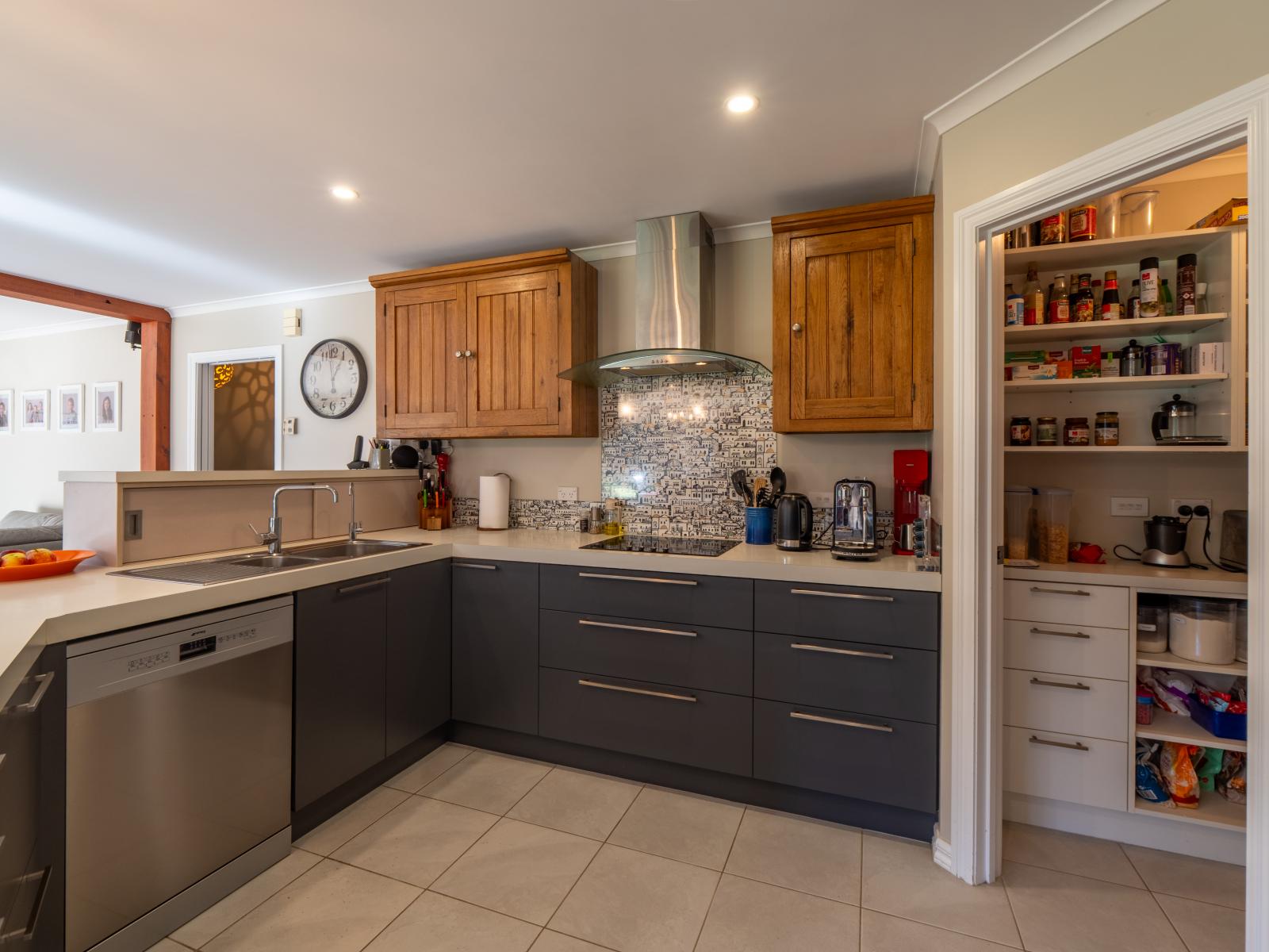 57 Matua Grove, Otatara