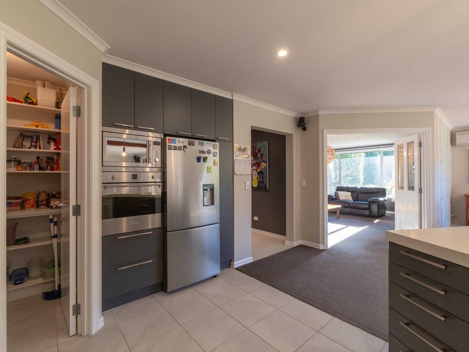 57 Matua Grove, Otatara