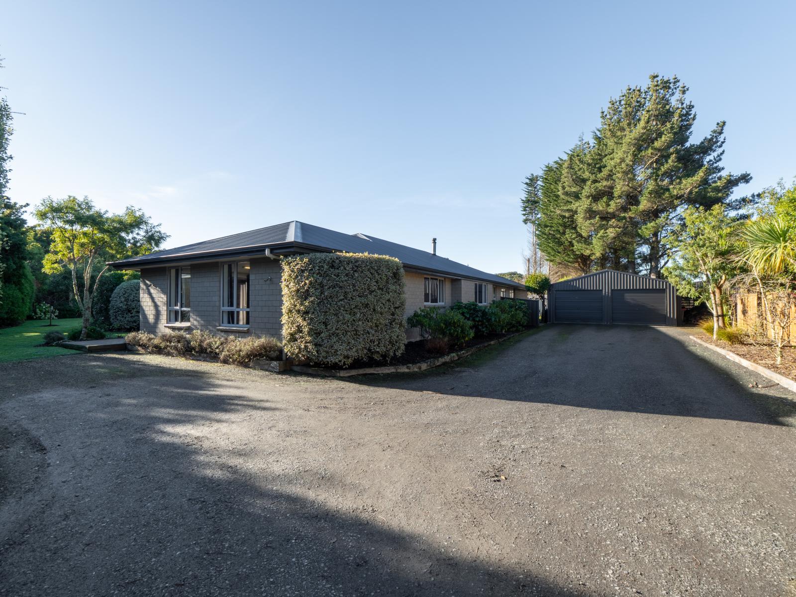 57 Matua Grove, Otatara