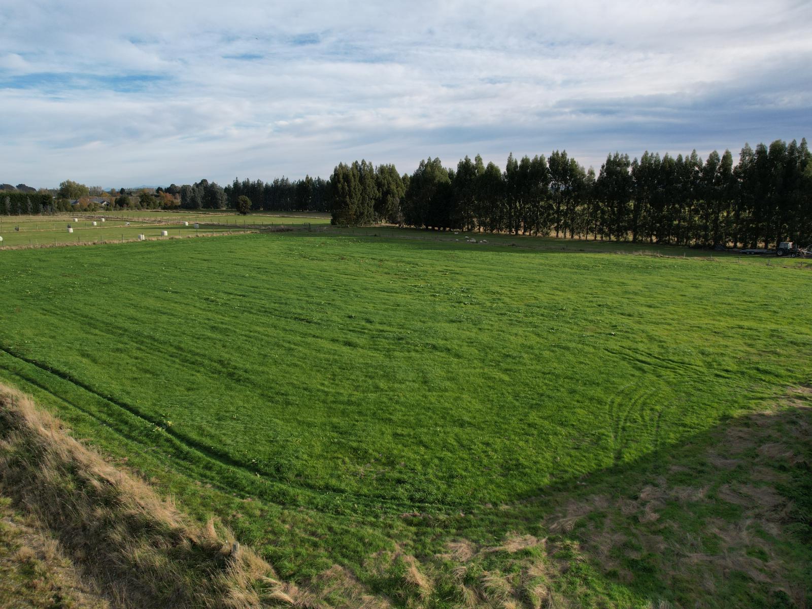 10,11,13, 79 Dejoux Road, Winton