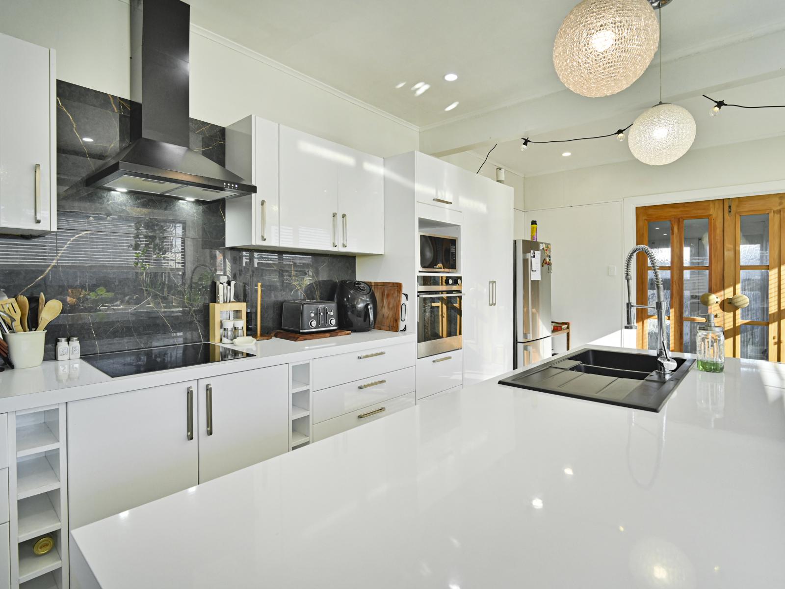 705 Massey Street, Akina