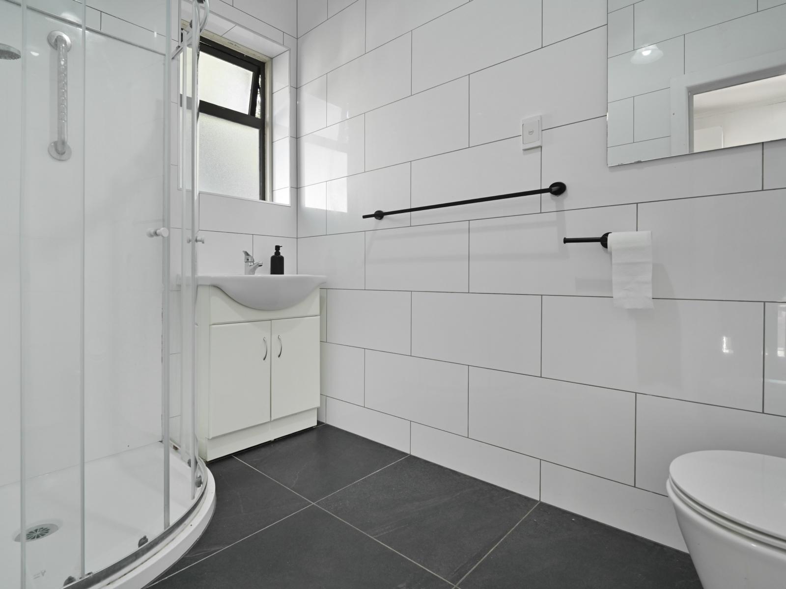 705 Massey Street, Akina