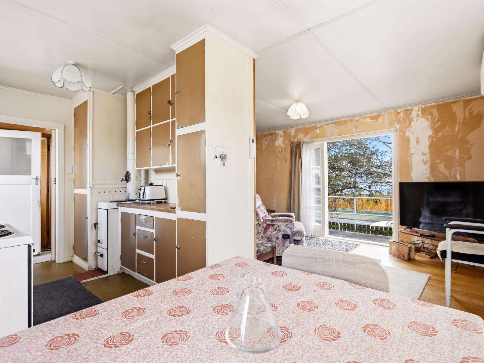 224 Te Rangitautahanga Road, Turangi
