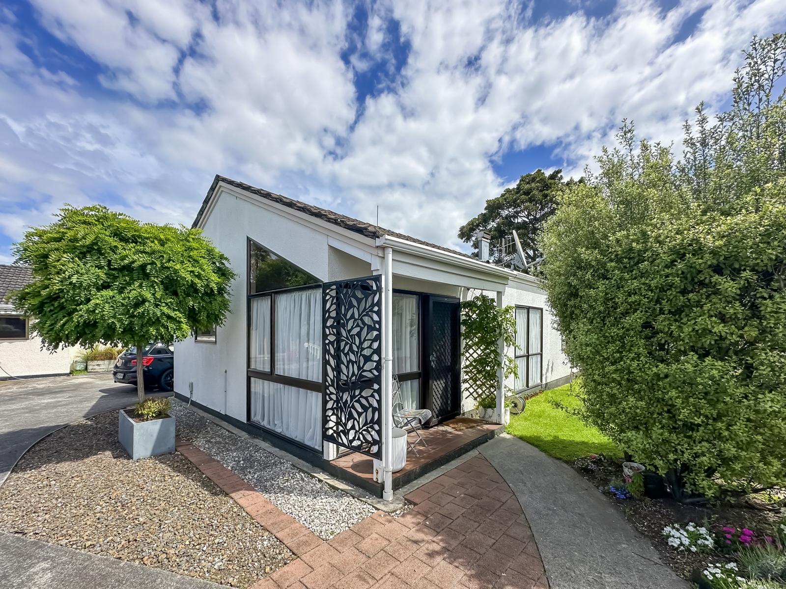 8A Church Place, Whanganui Central
