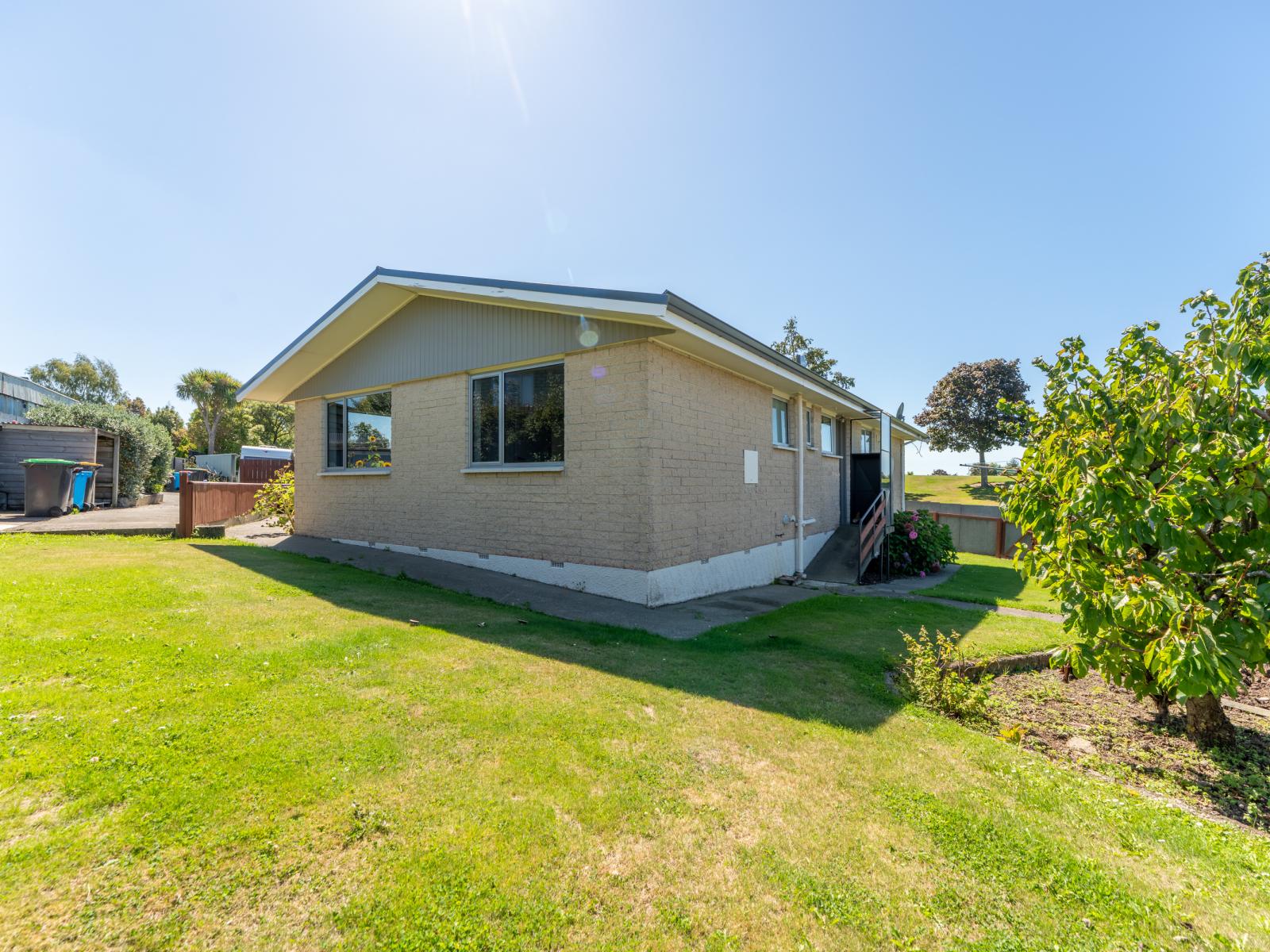 65 Mountain View Road, Glenwood
