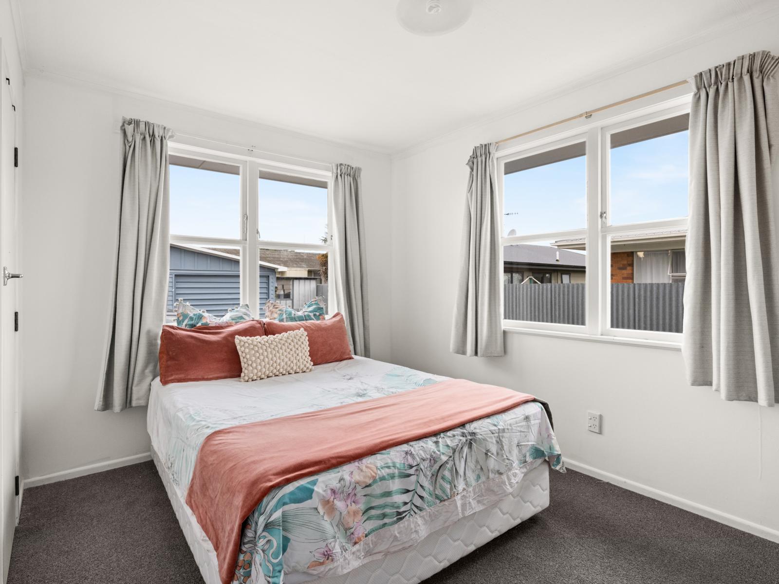 36 Allen Berry Avenue, Pirimai