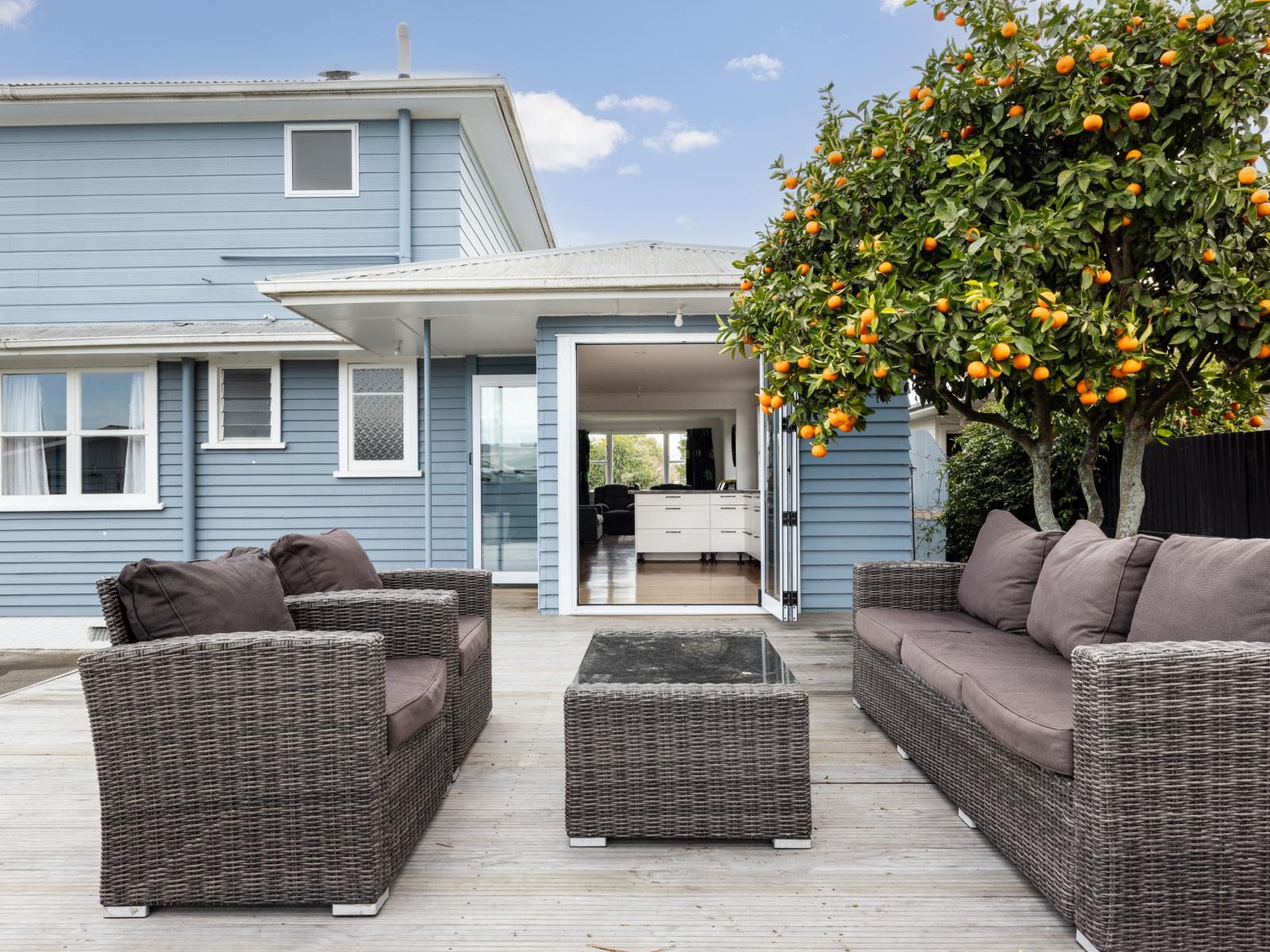 36 Allen Berry Avenue, Pirimai
