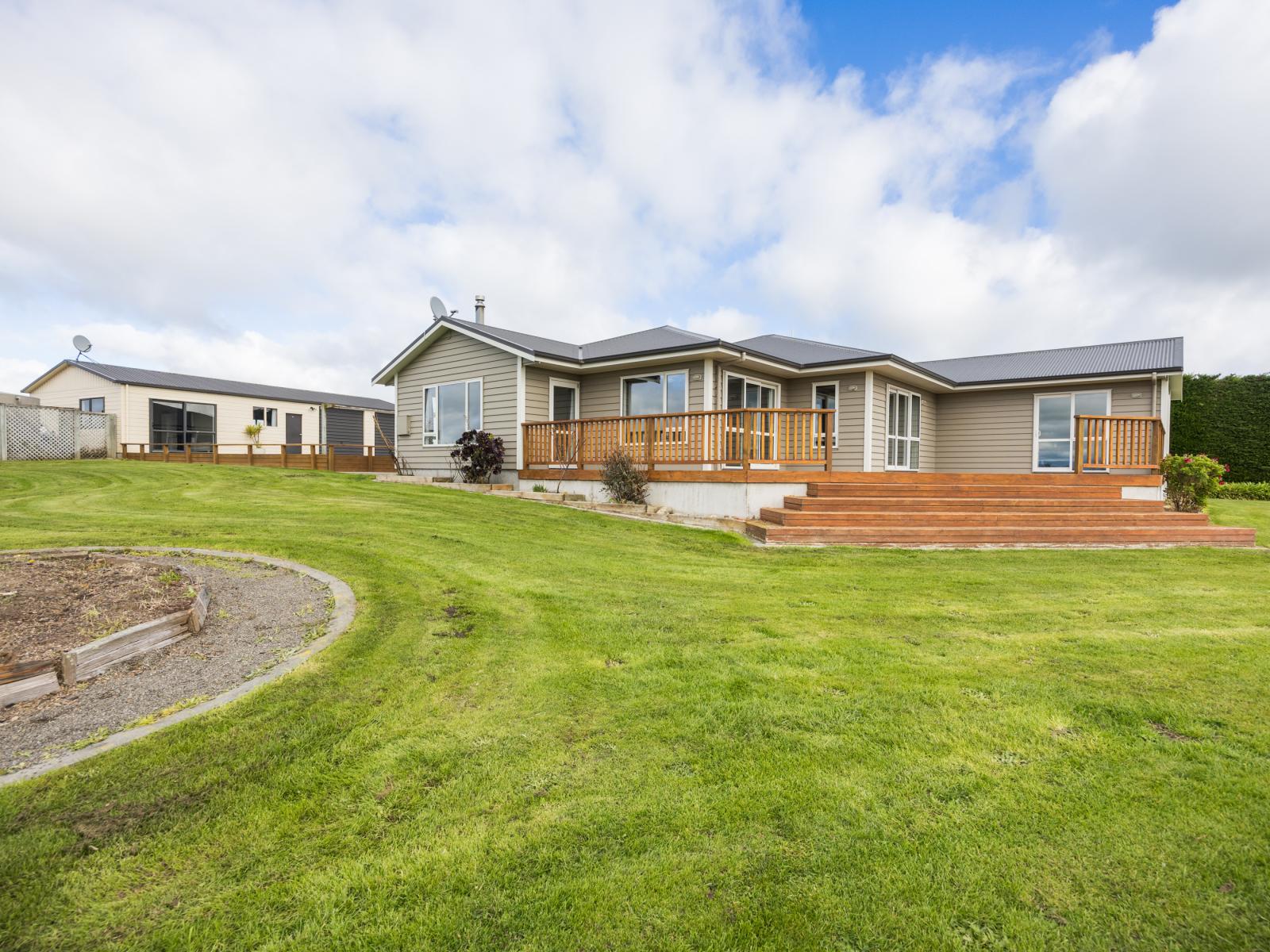 225 Makara Road, Halcombe