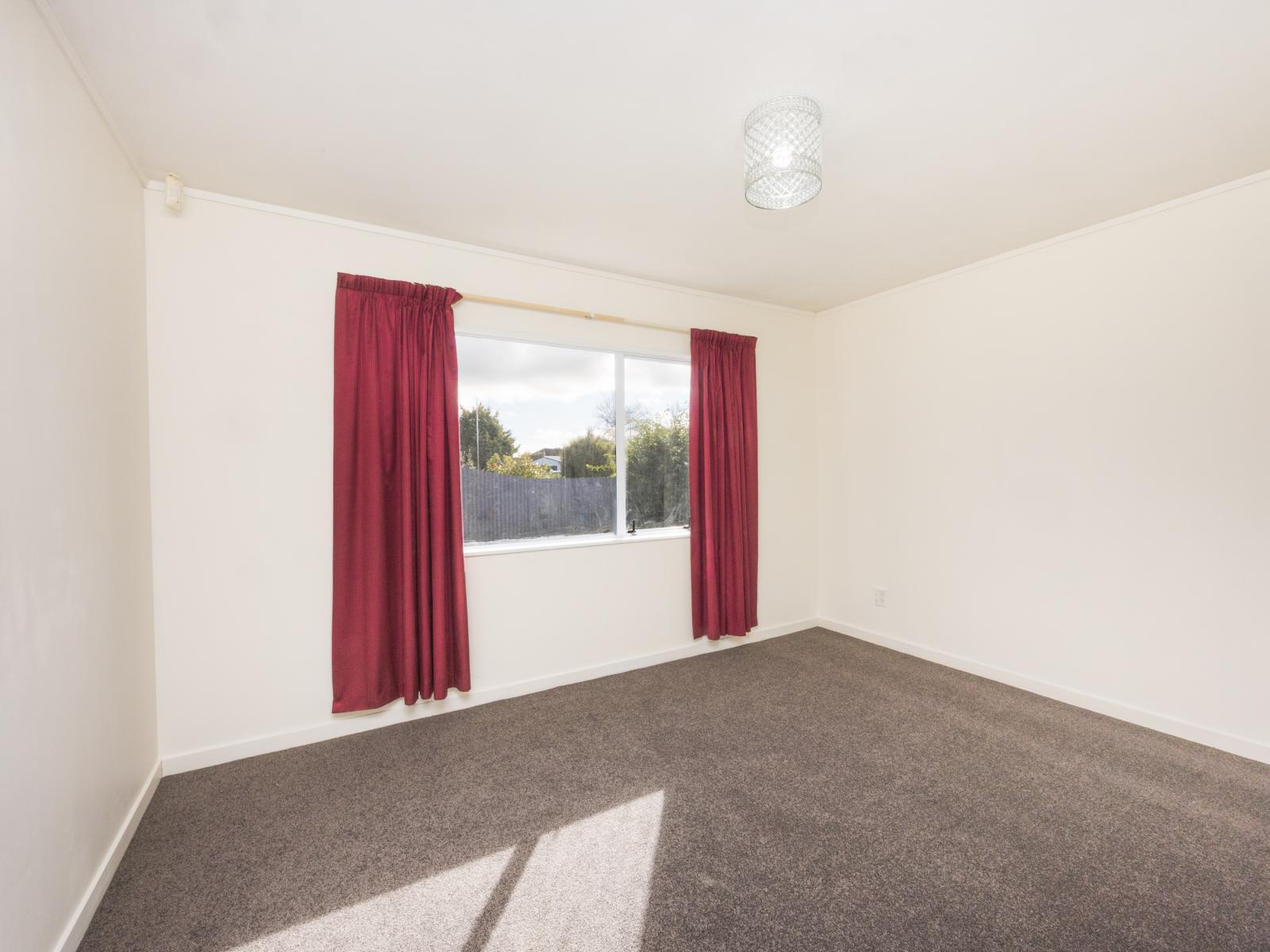 Unit 2, 38 Hulme Street, Roslyn