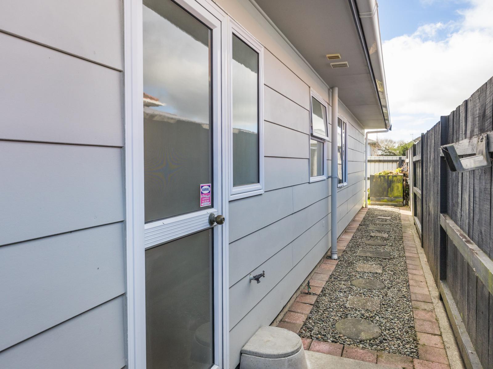 Unit 2, 38 Hulme Street, Roslyn
