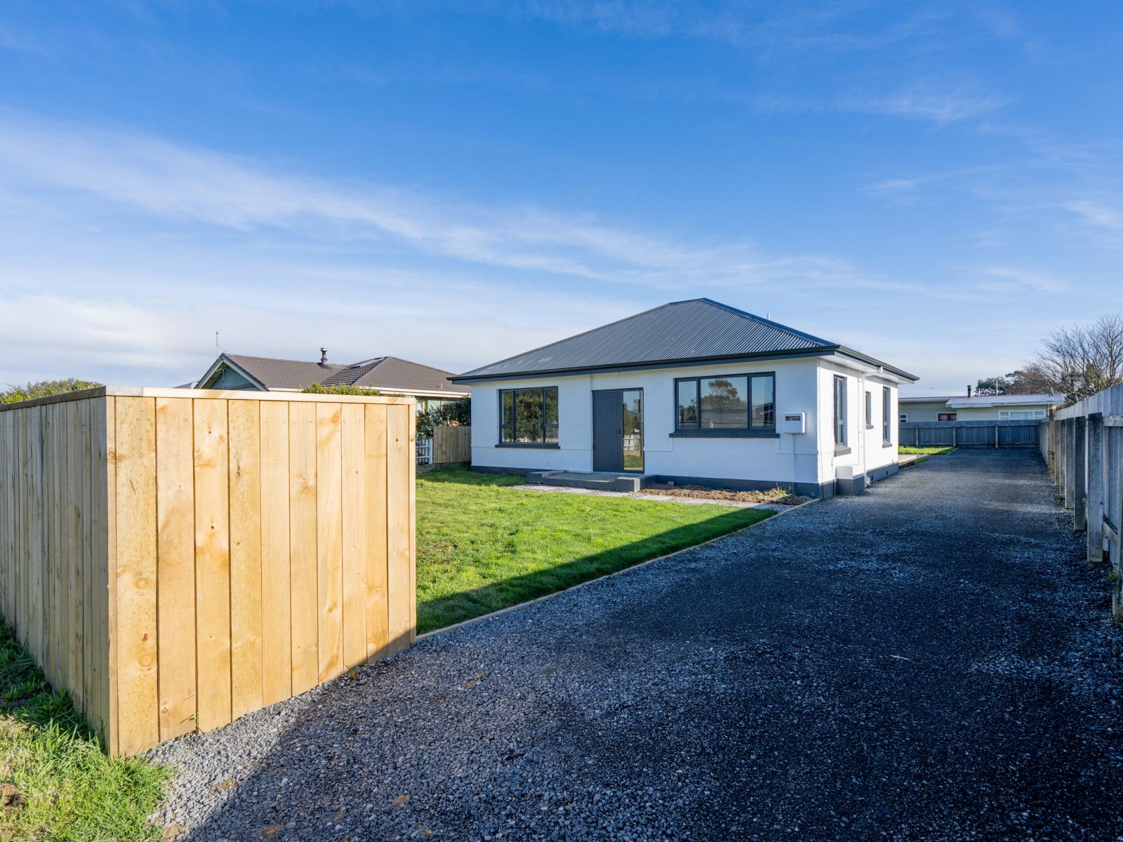 423 Elles Road, Kingswell