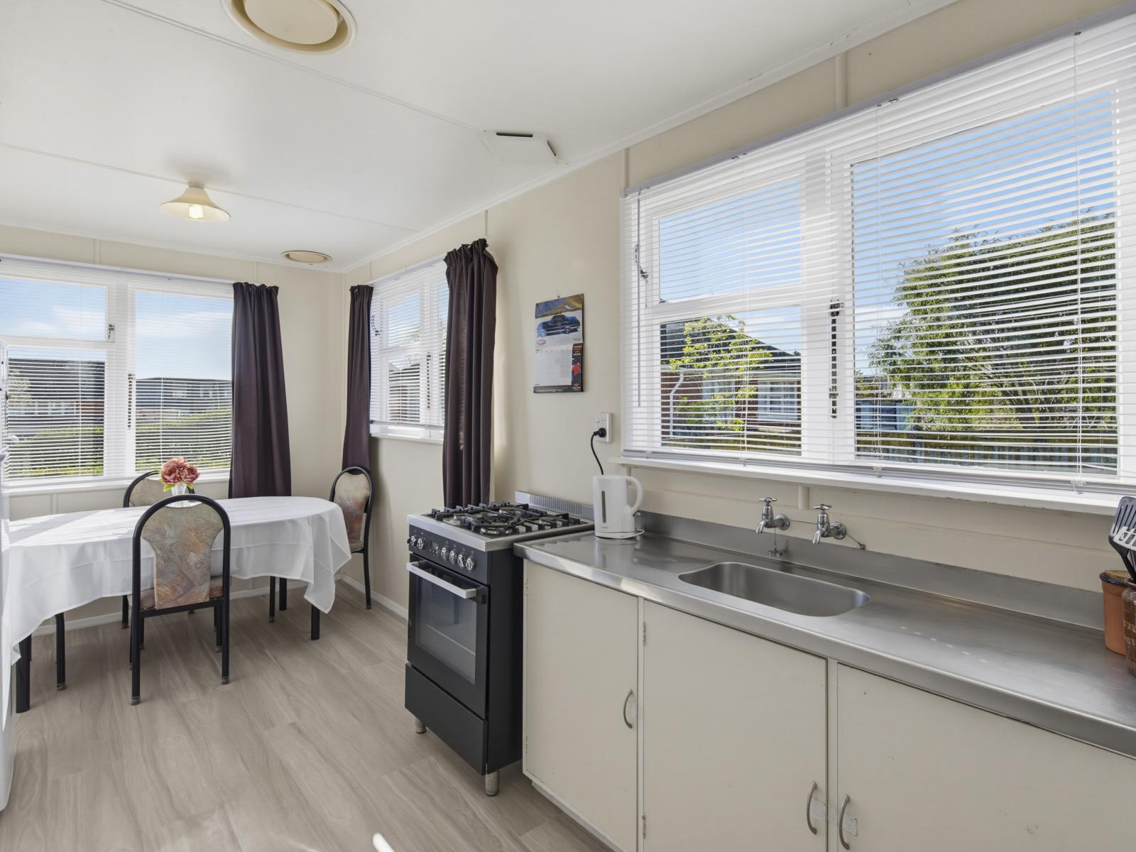 43A Hinemoa Street, Levin