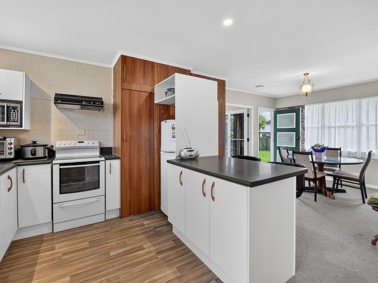 48 Sandwich Road, Saint Andrews