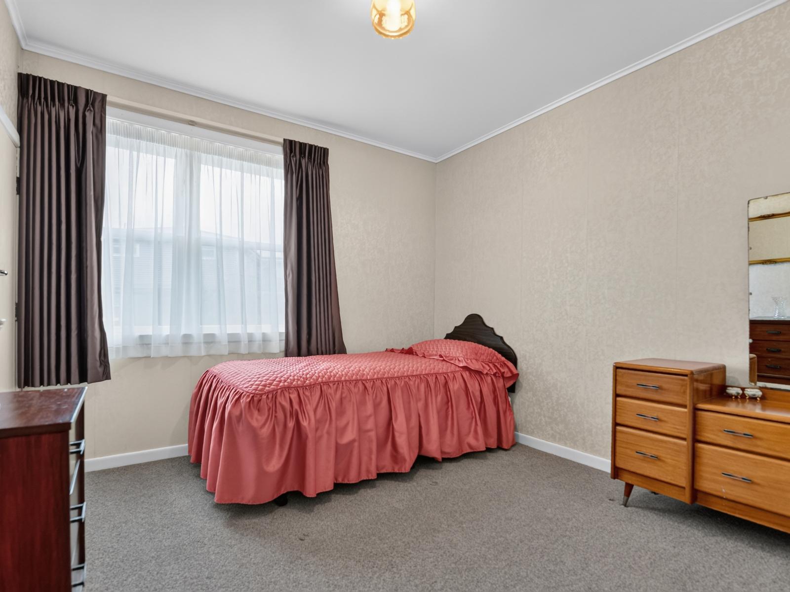 48 Sandwich Road, Saint Andrews