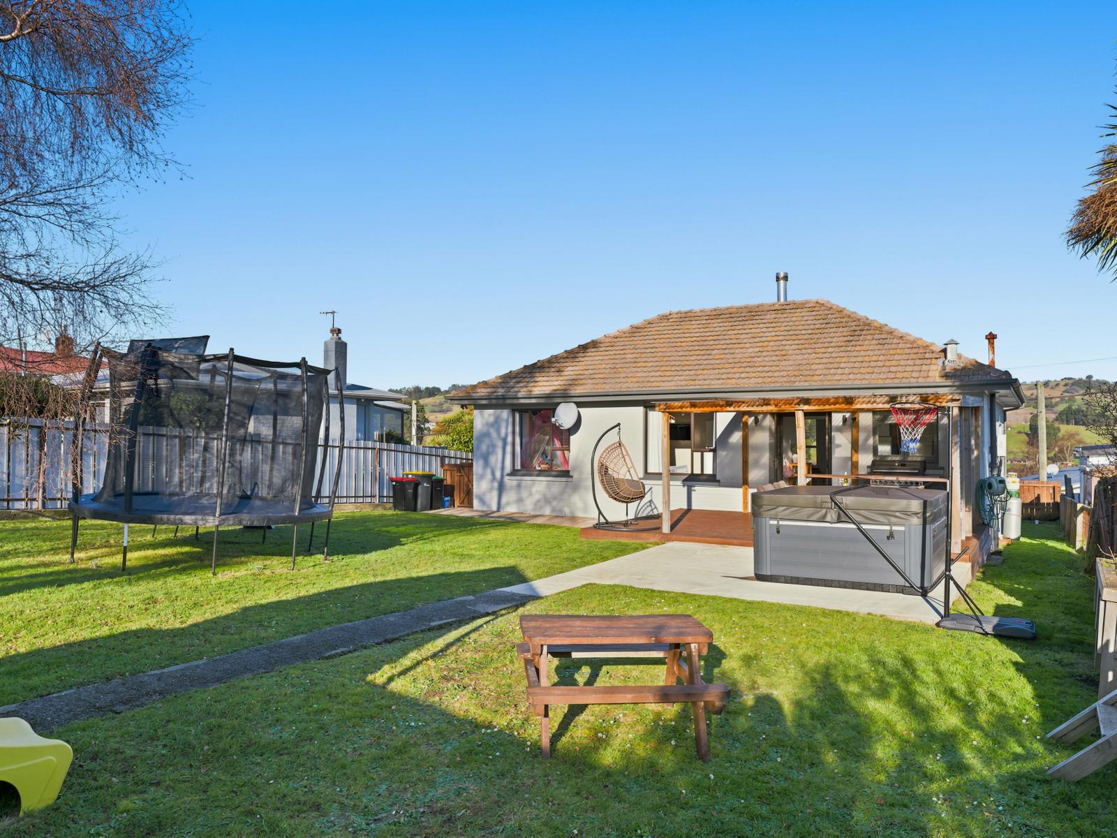 2 Paterson Street, Abbotsford