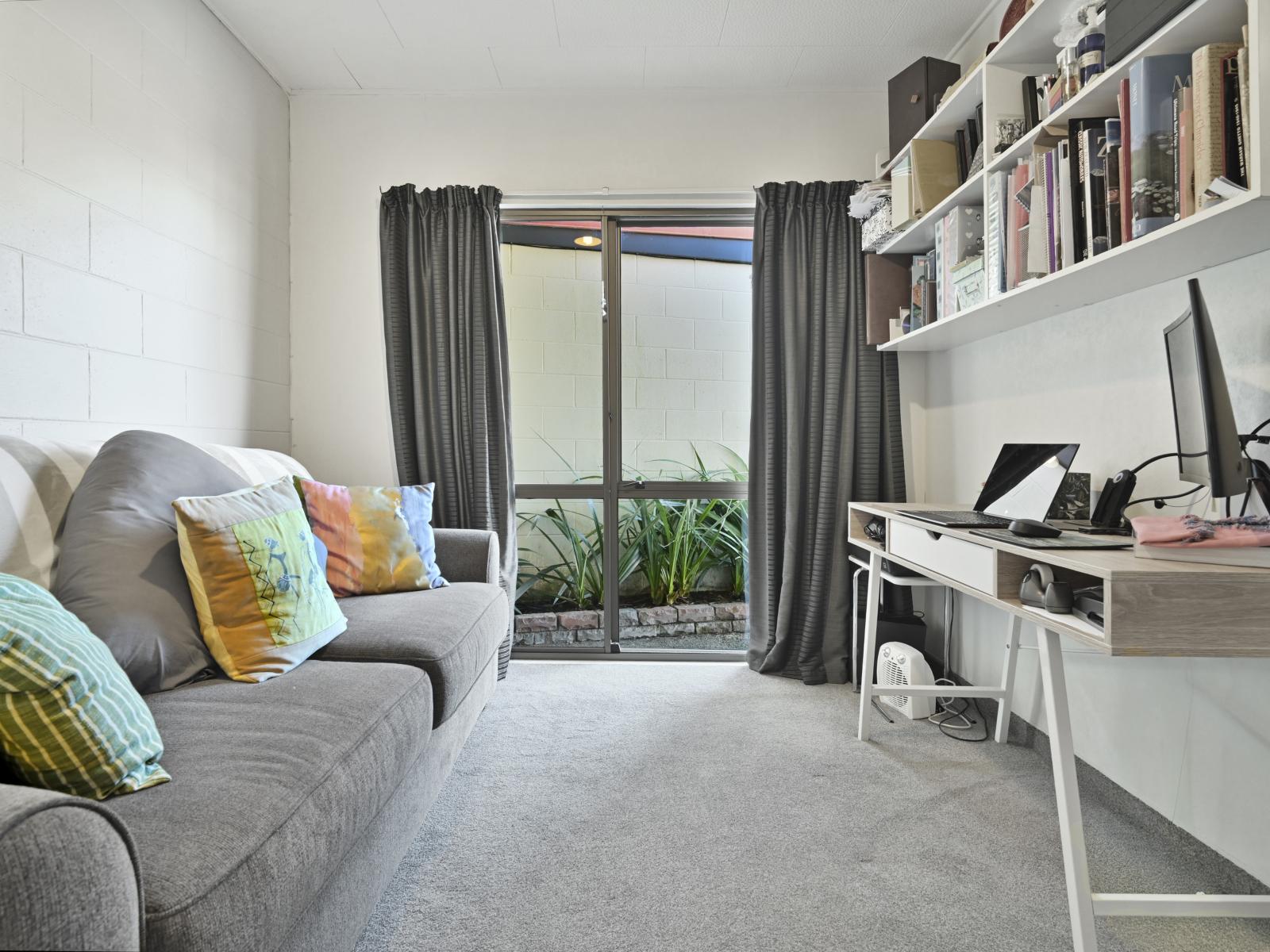 807D Avenue Road East, Parkvale