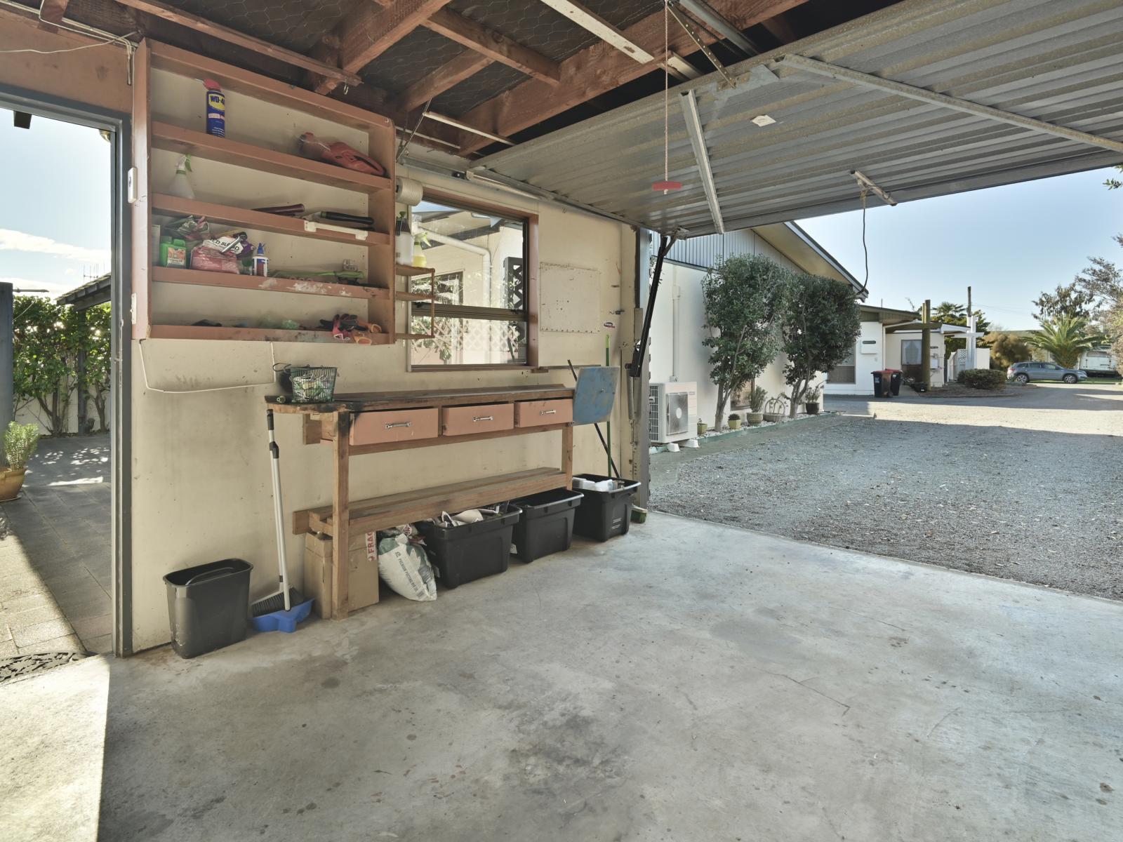 807D Avenue Road East, Parkvale