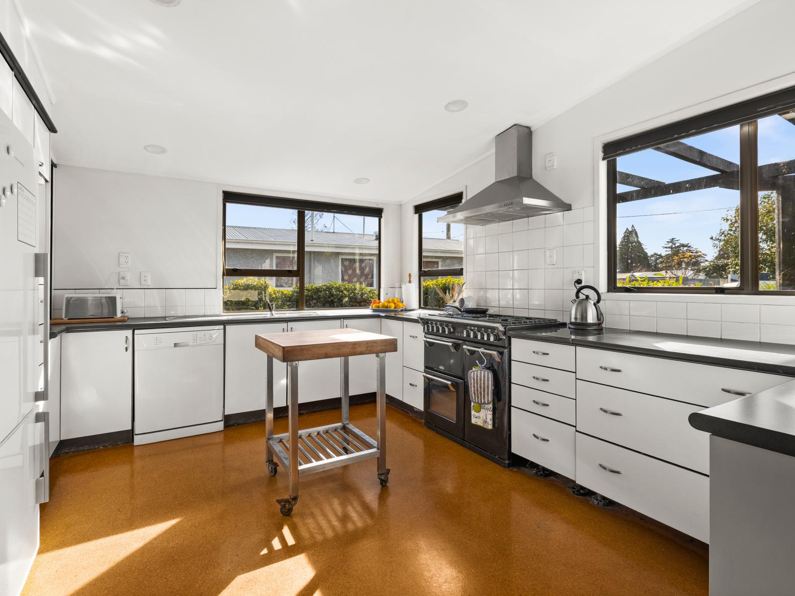 202 Caroline Place, Mayfair