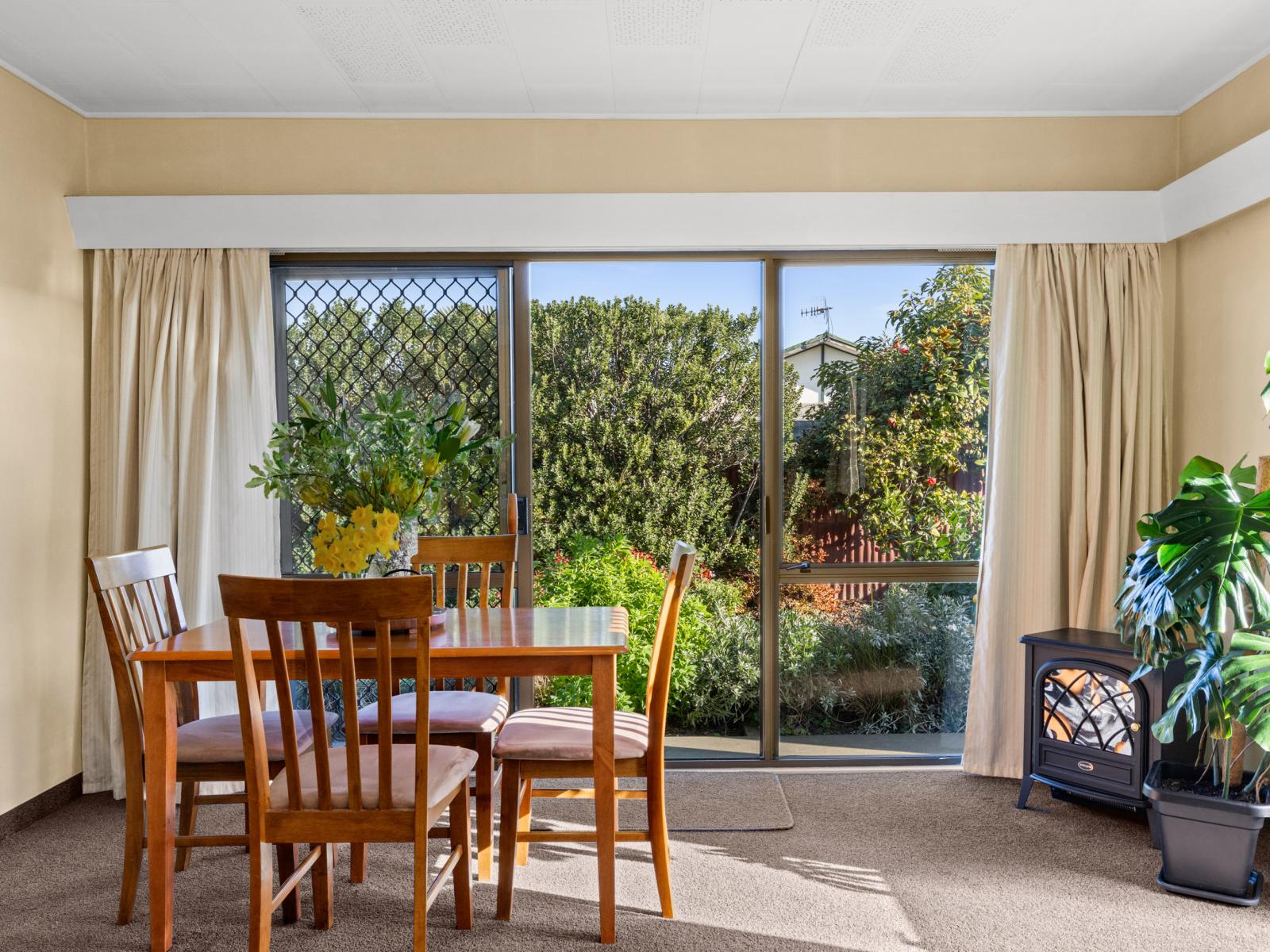 807C Avenue Road East, Parkvale