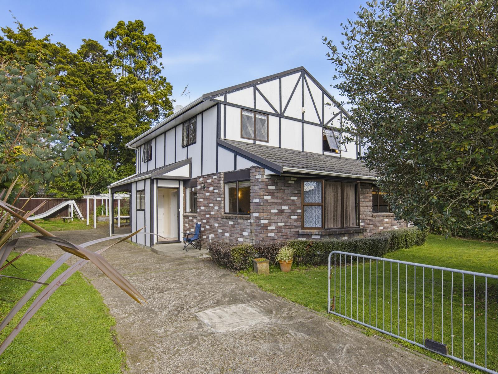 2 Eden Street, Levin