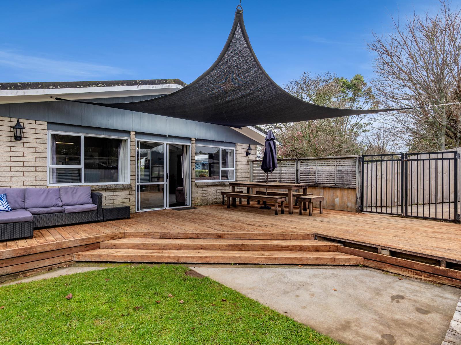 1263 Egmont Road, Egmont Village