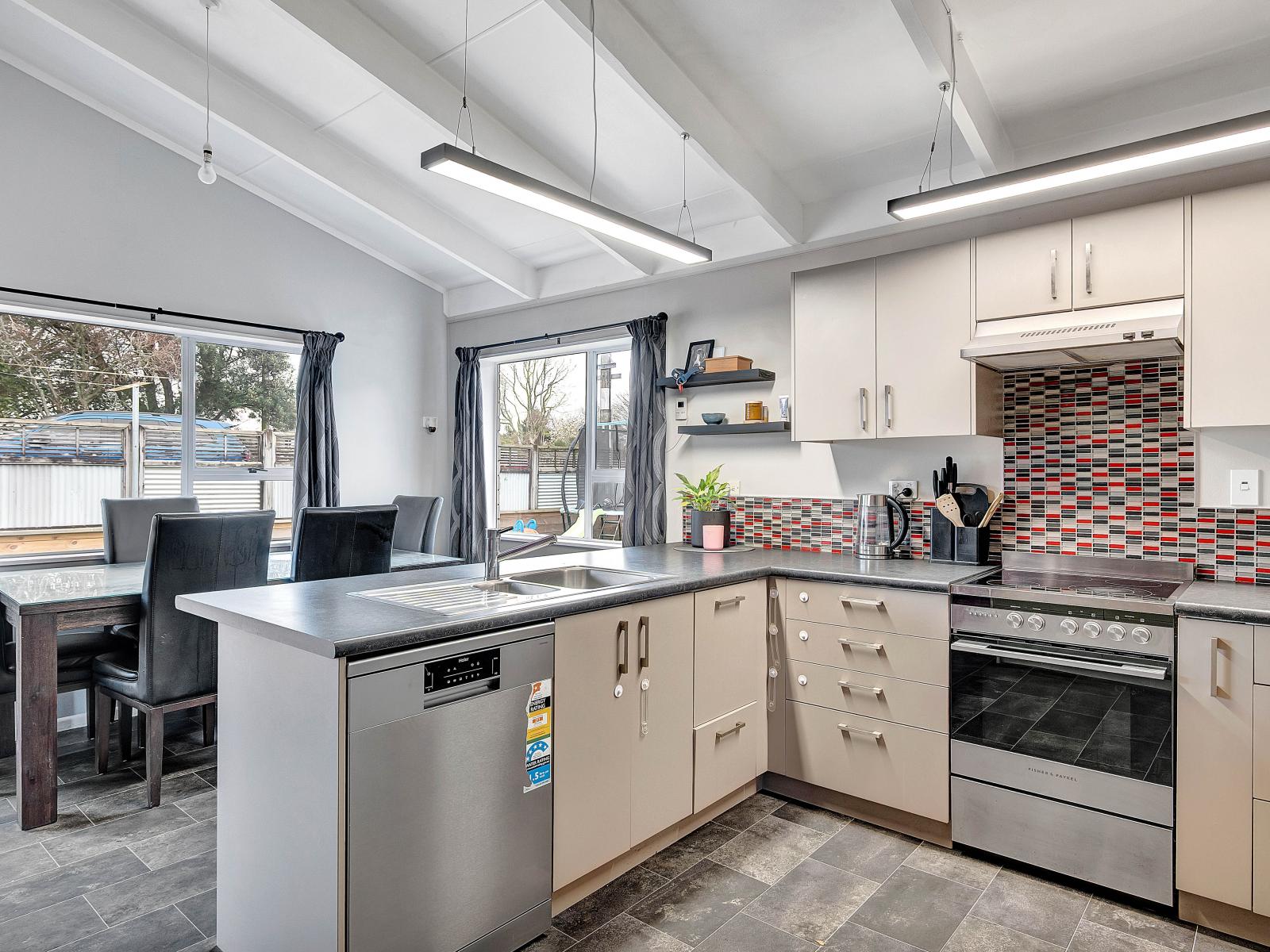 1263 Egmont Road, Egmont Village