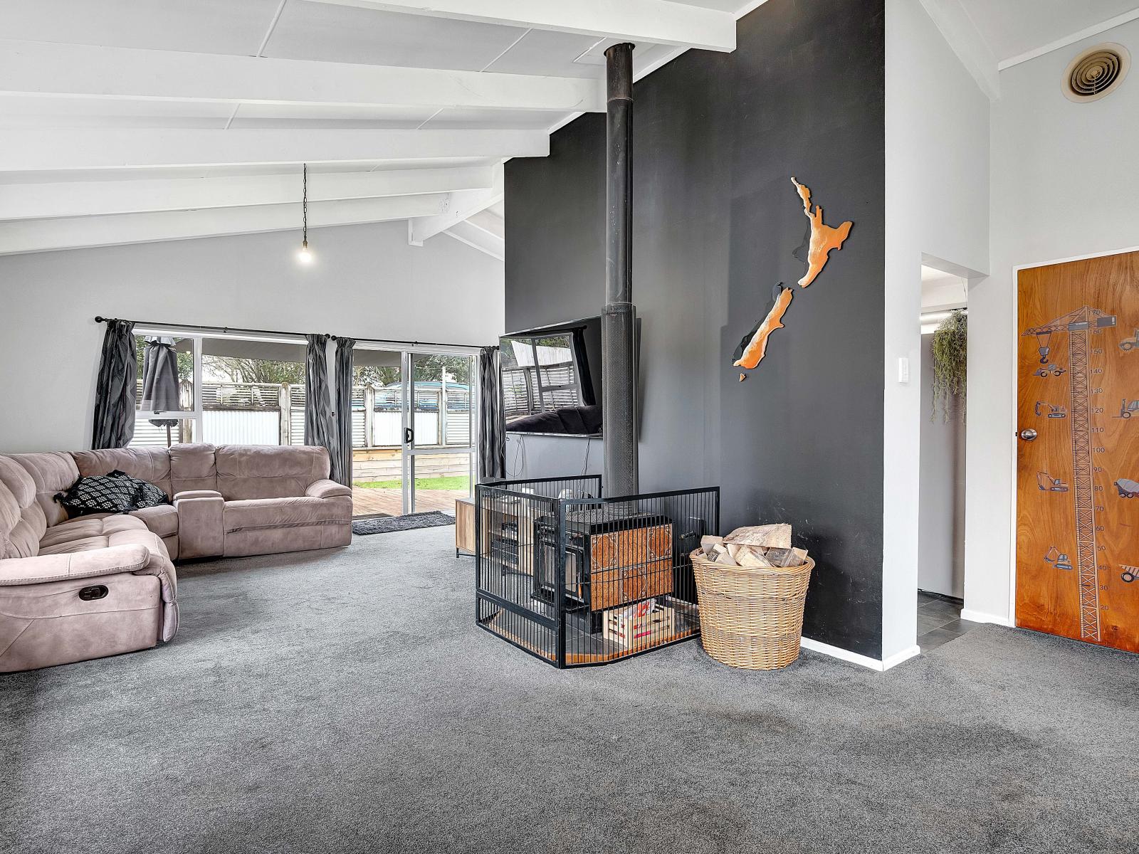 1263 Egmont Road, Egmont Village