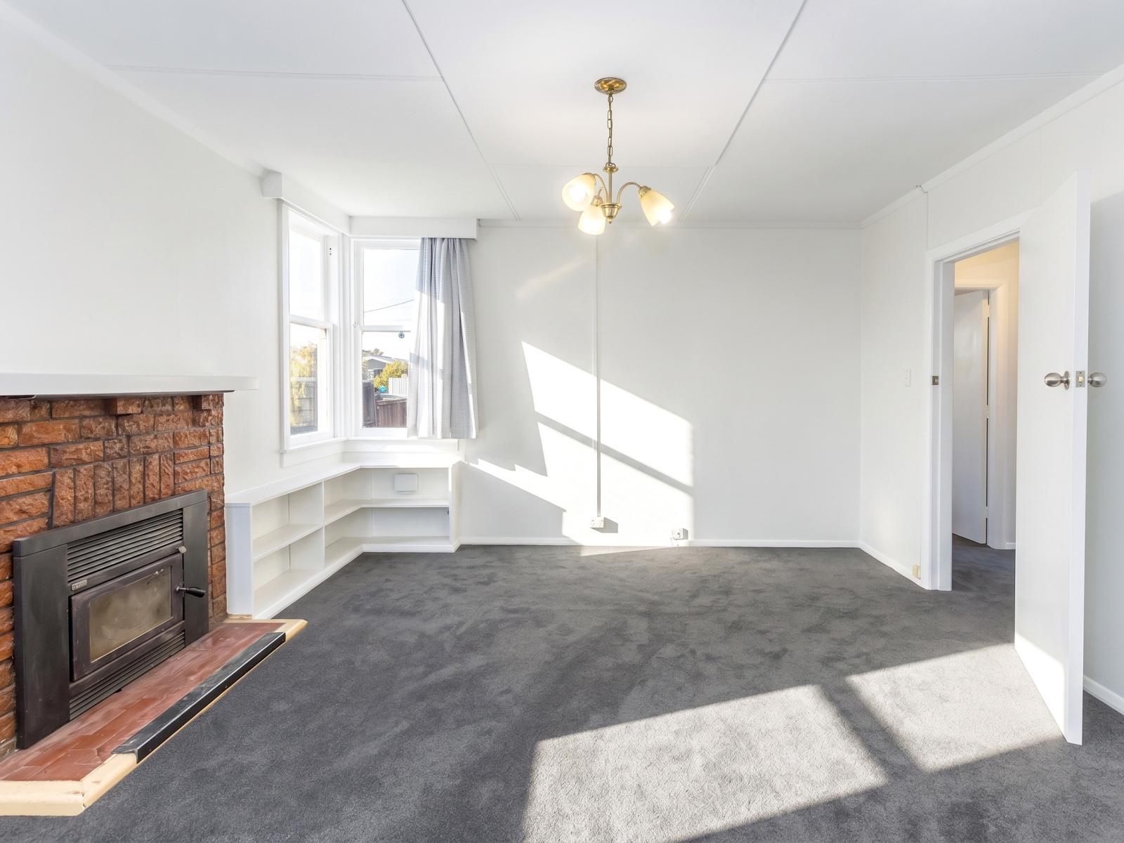 97 Broadway, Carterton